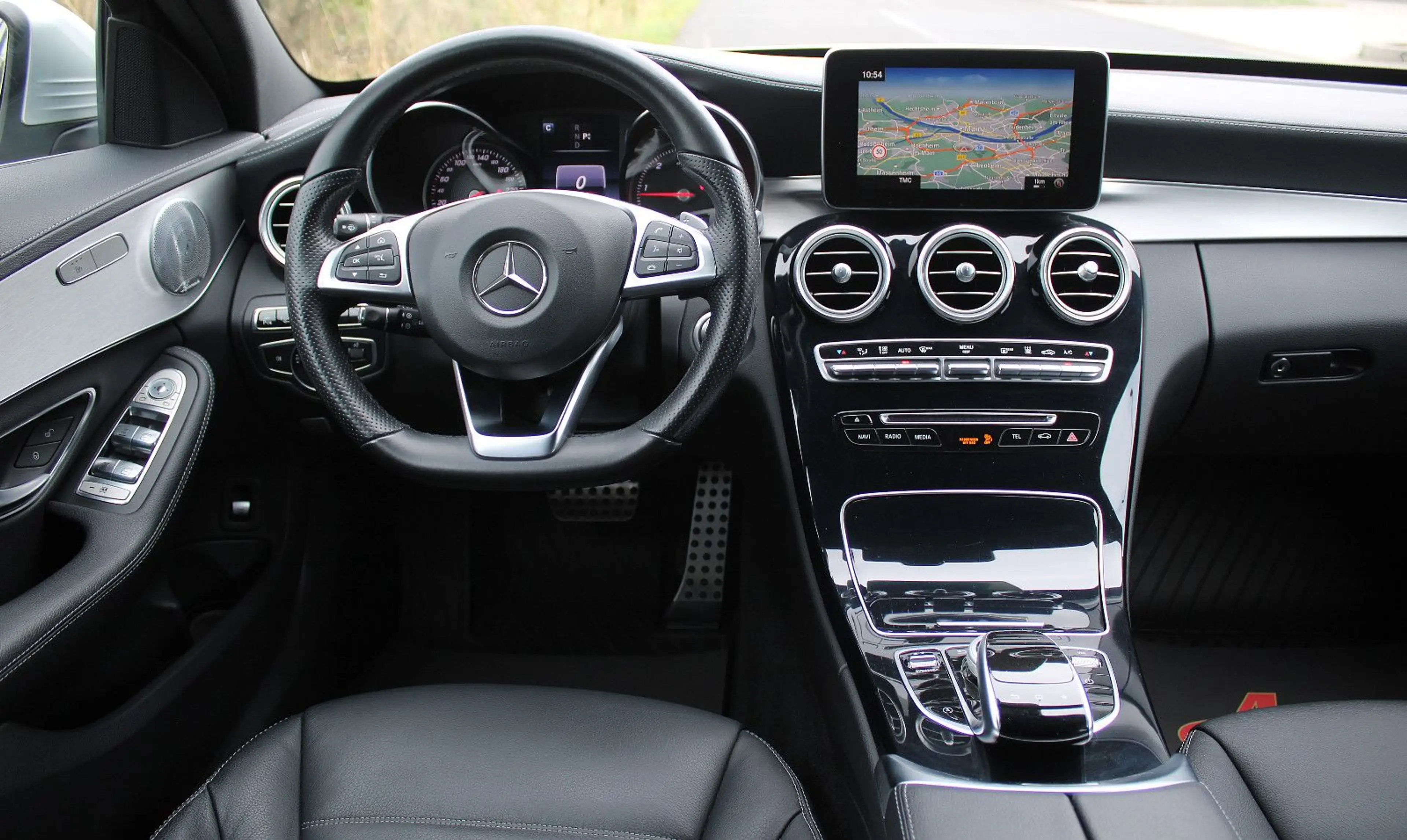 Mercedes-Benz C 250 d *AMG/Burmester/Kamera/HUD/Leder/ILS/19'!* — photo 14