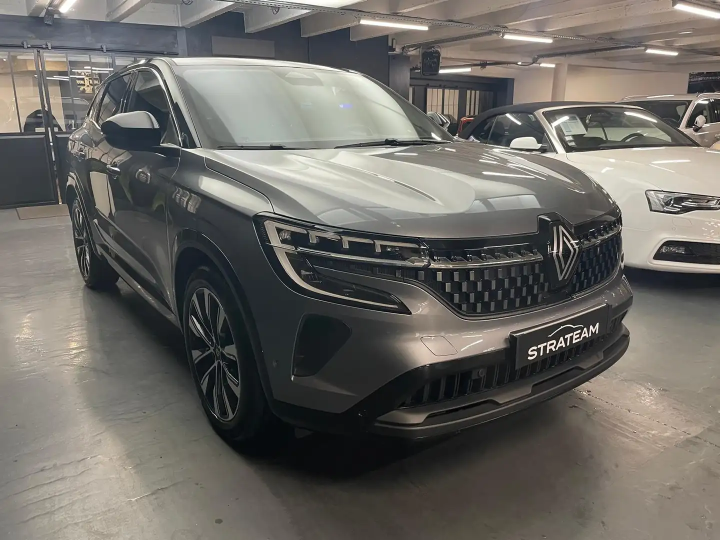 Renault Austral E-TECH 200 TECHNO Gris - 2