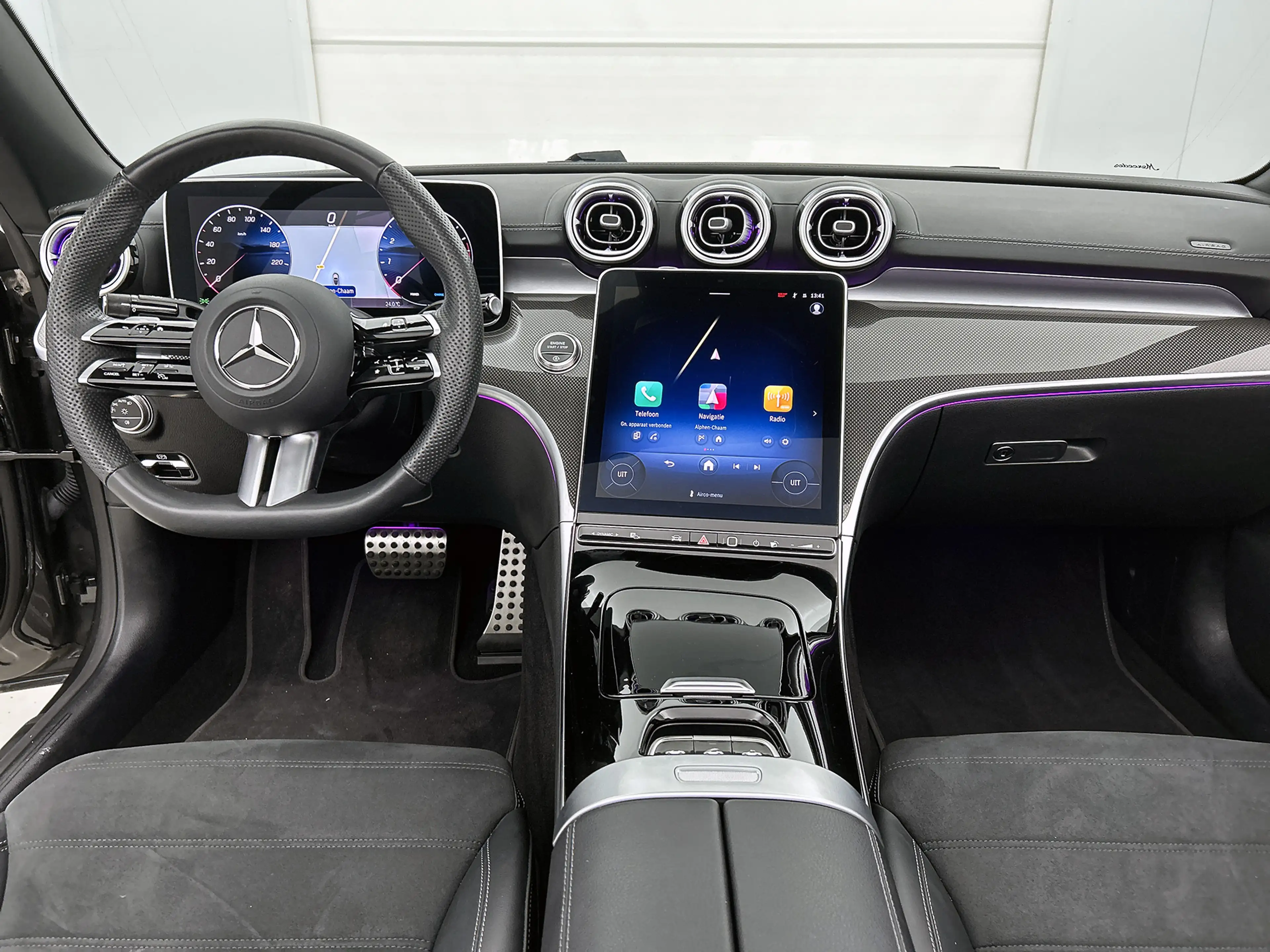 Mercedes-Benz CLE 200 Cabriolet AMG Line AMG Line | 19 Inch AMG Velgen | — photo 4