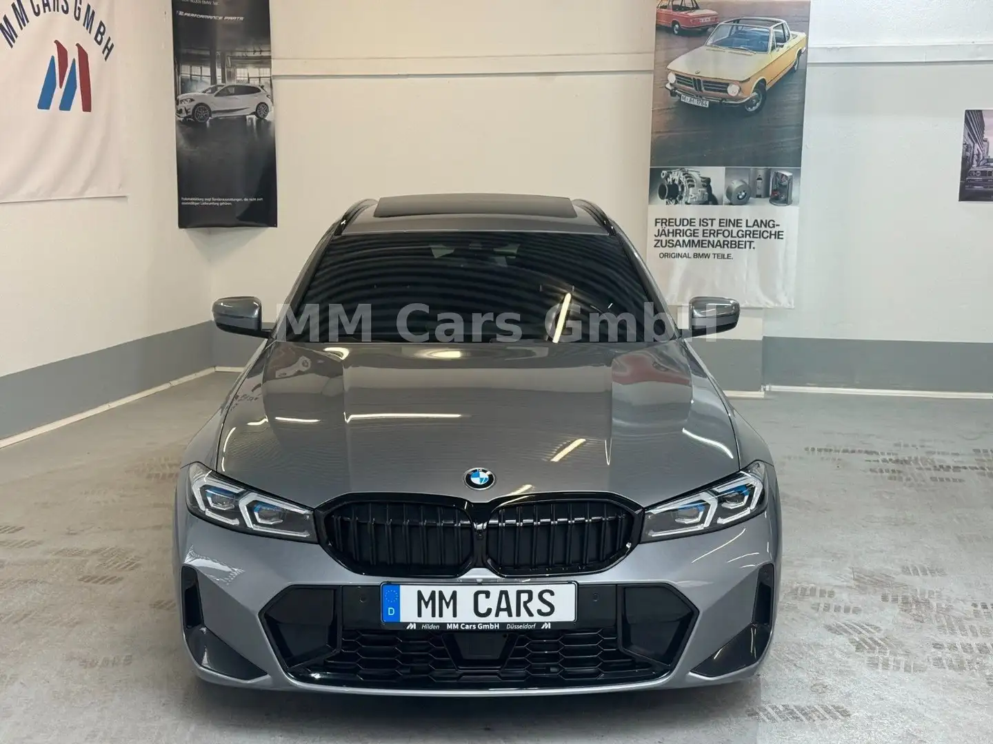 BMW 320 i Touring M Sport ACC|HUD|Pano|DA|HiFi|Memory Grijs - 2