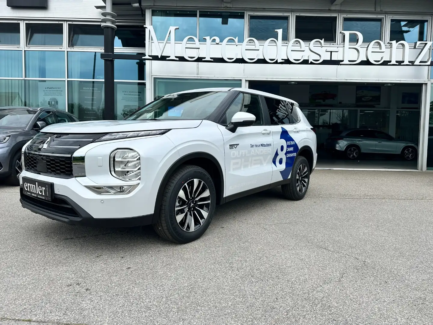 Mitsubishi Outlander PHEV 2.4 Invite Neuwagen * lagernd Weiß - 2
