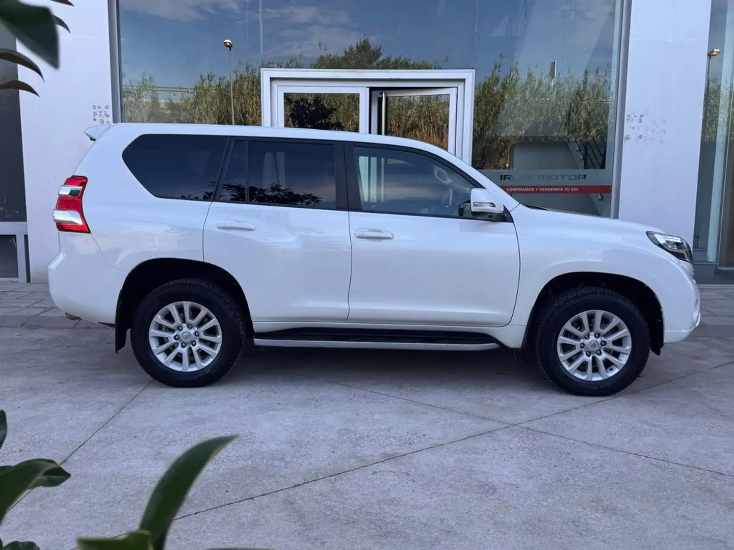 Toyota Land Cruiser 2.8 D-4D VXL AUTO Blanco - 1