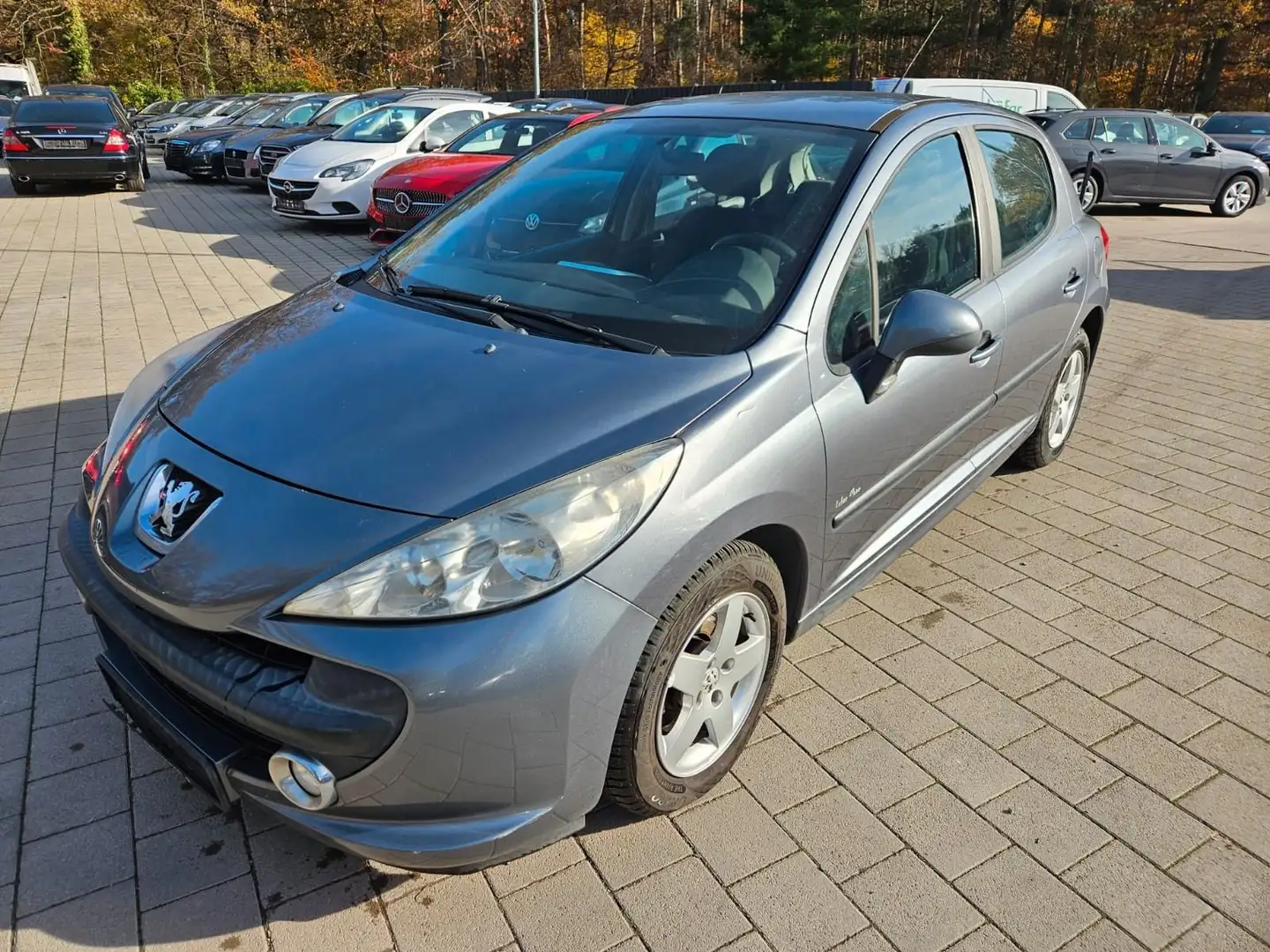 Peugeot 207 Urban Move Grau - 2