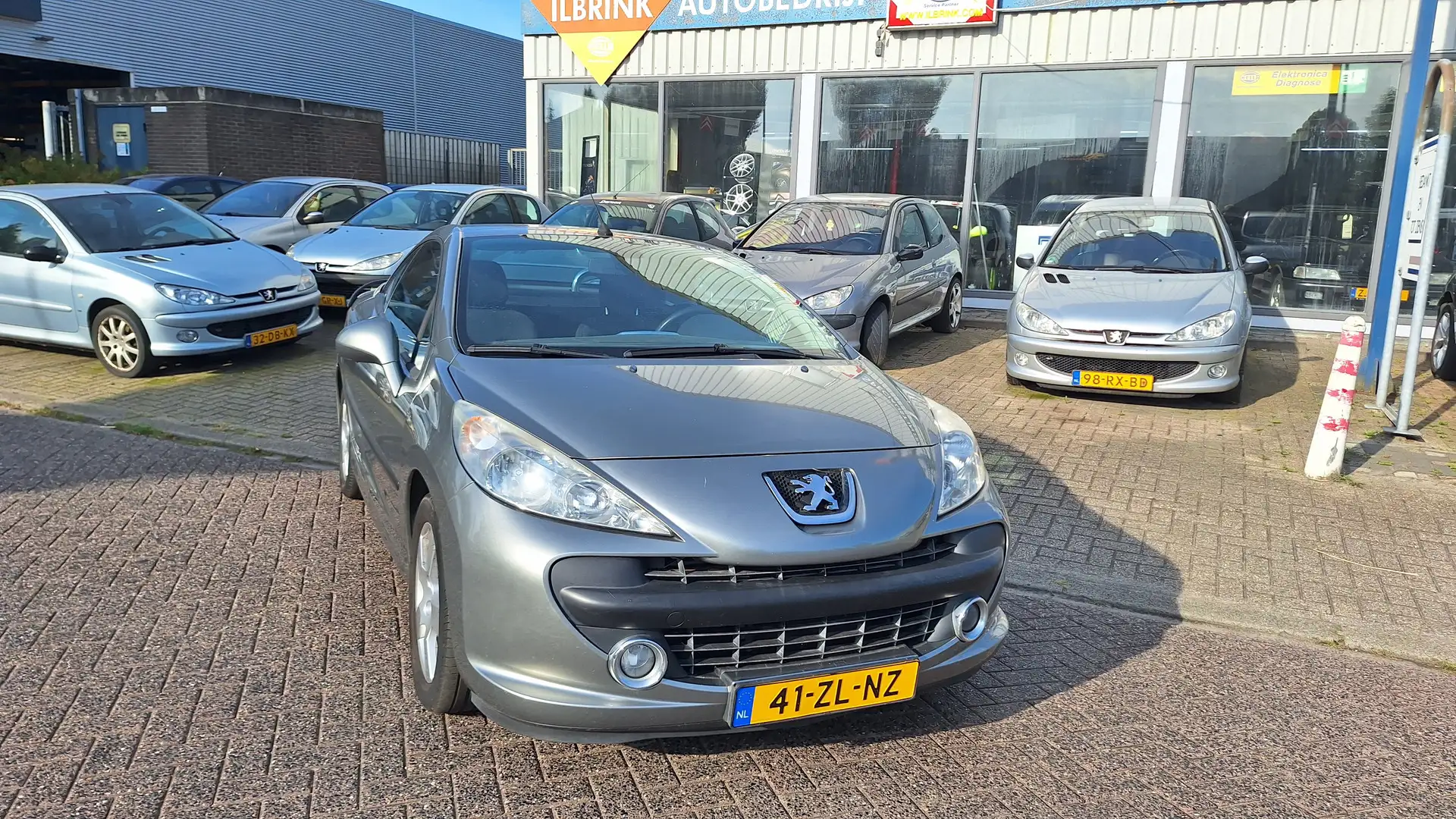 Peugeot 207 CC 1.6 VTi 16V 120pk airco NAP originele staat Cab Grau - 2