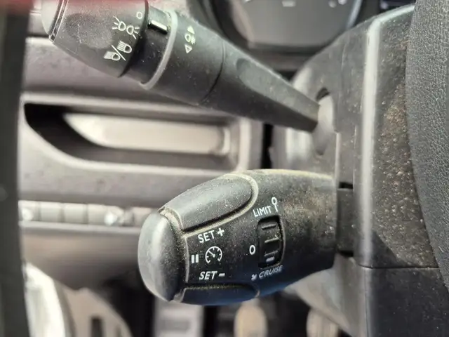 Opel Vivaro view 15