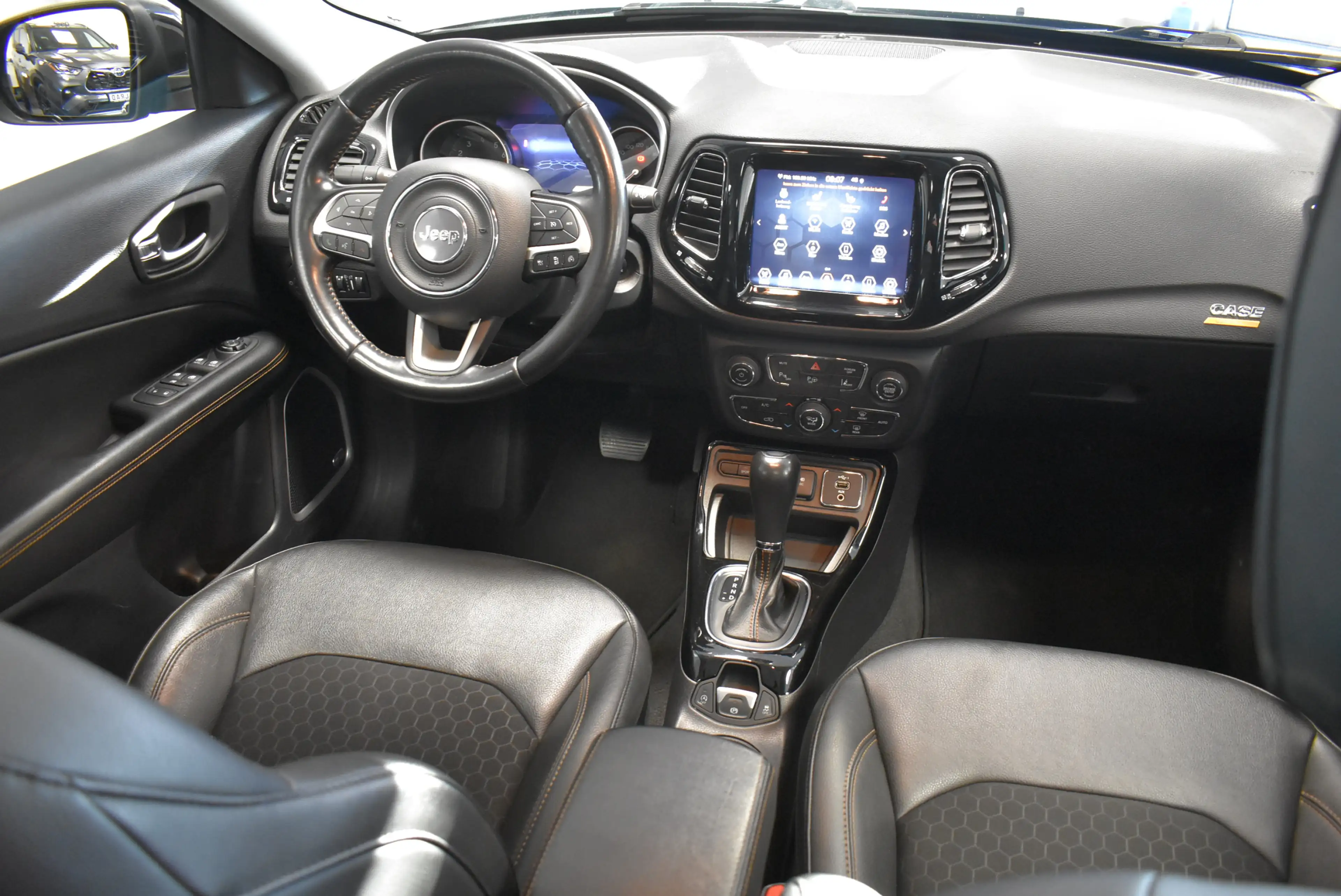Jeep Compass Limited Aut Navi LED Panor ACC Kamer AHK — photo 5