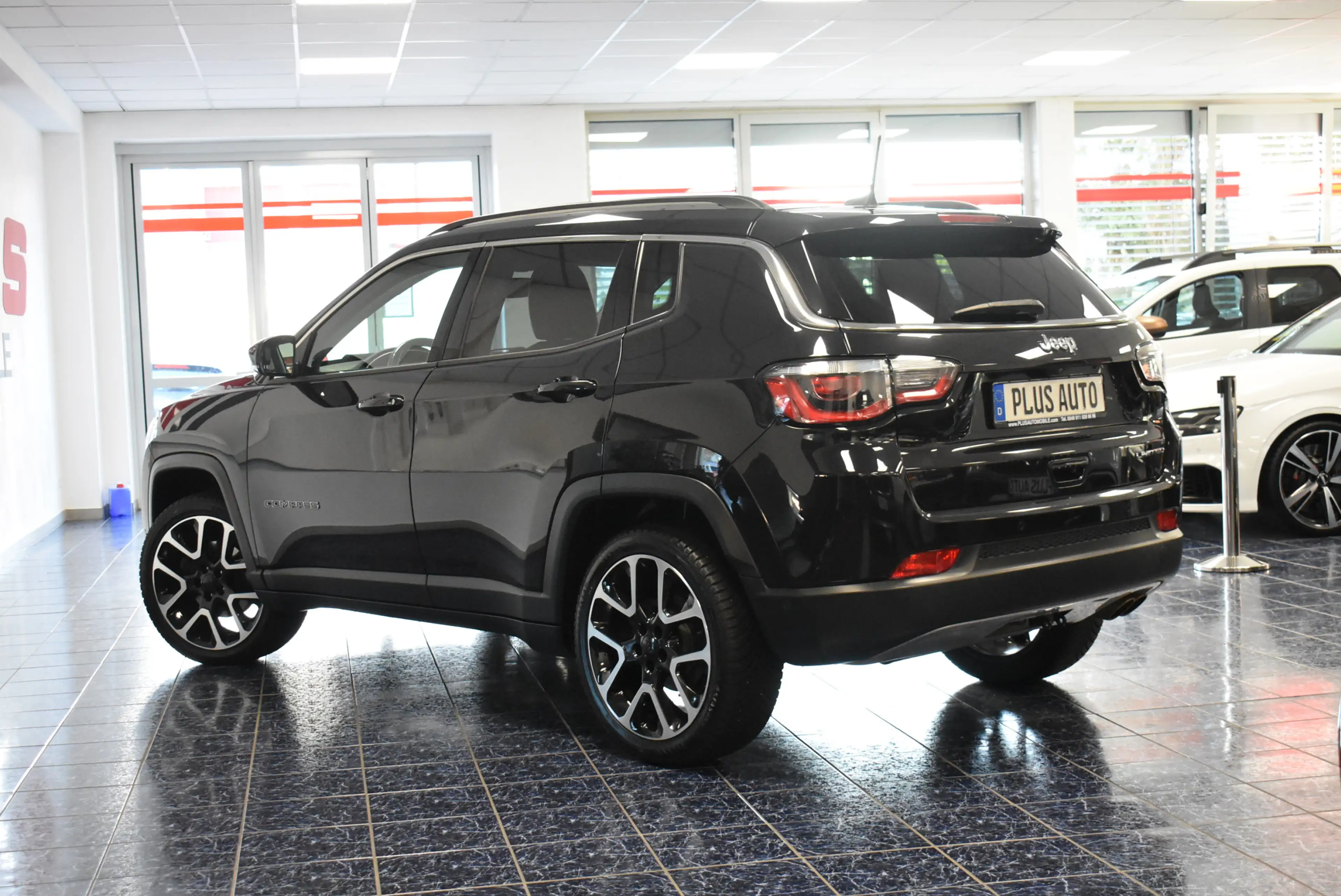 Jeep Compass Limited Aut Navi LED Panor ACC Kamer AHK — photo 2