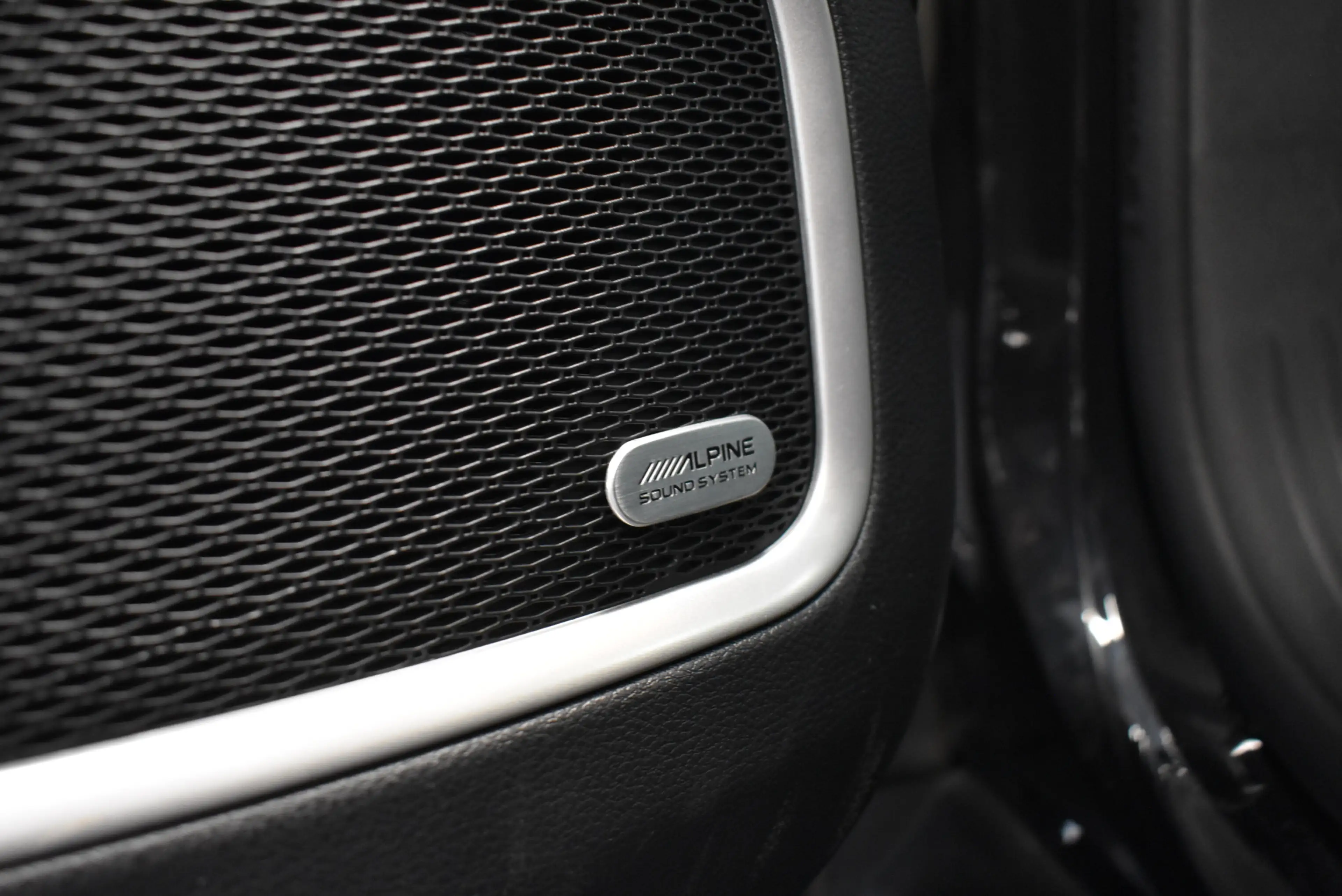 Jeep Compass Limited Aut Navi LED Panor ACC Kamer AHK — photo 15