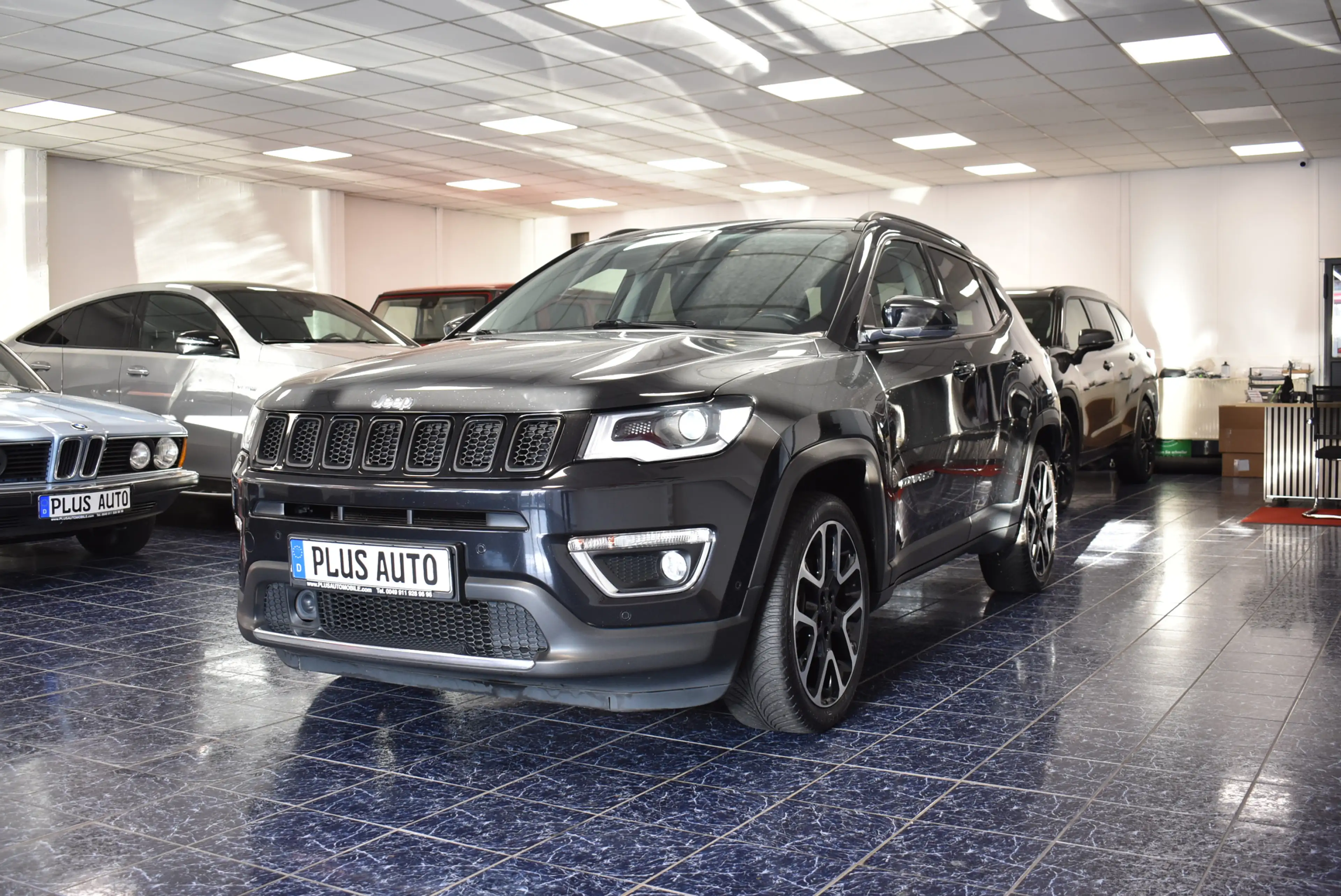 Jeep Compass Limited Aut Navi LED Panor ACC Kamer AHK — photo 4