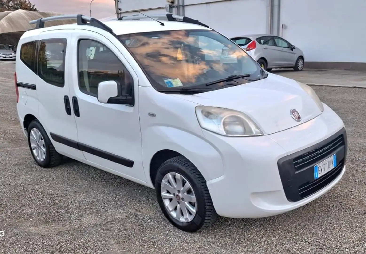 Fiat Qubo Qubo 1.4 8v natural power Dynamic 70cv E6 Blanc - 1