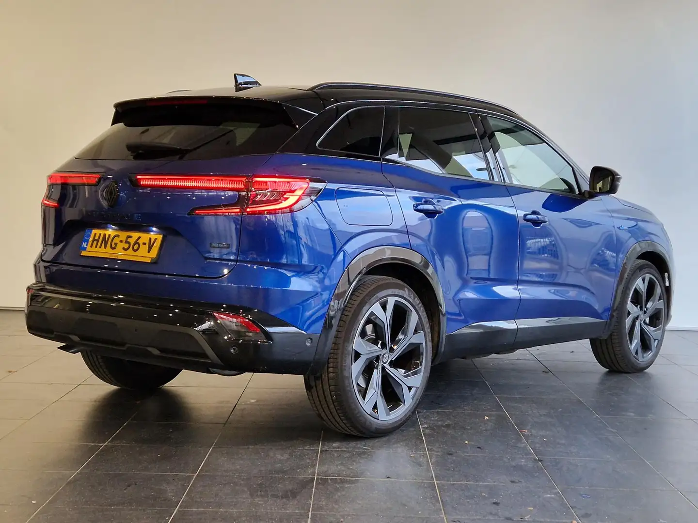 Renault Austral 1.2 E-Tech full hybrid 200 iconic esprit Alpine PA Bleu - 2