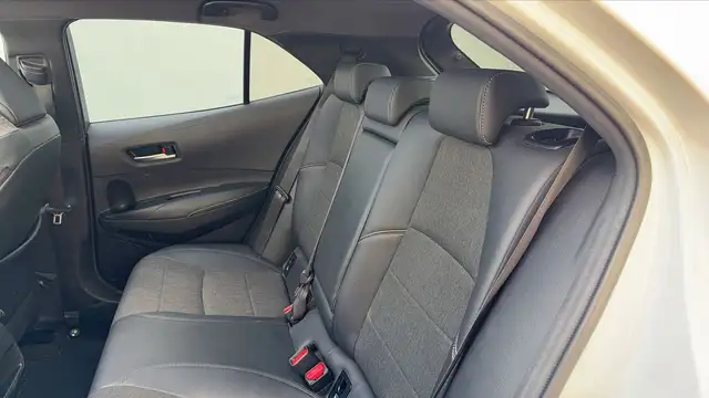 Toyota Corolla view 9