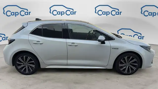 Toyota Corolla view 4