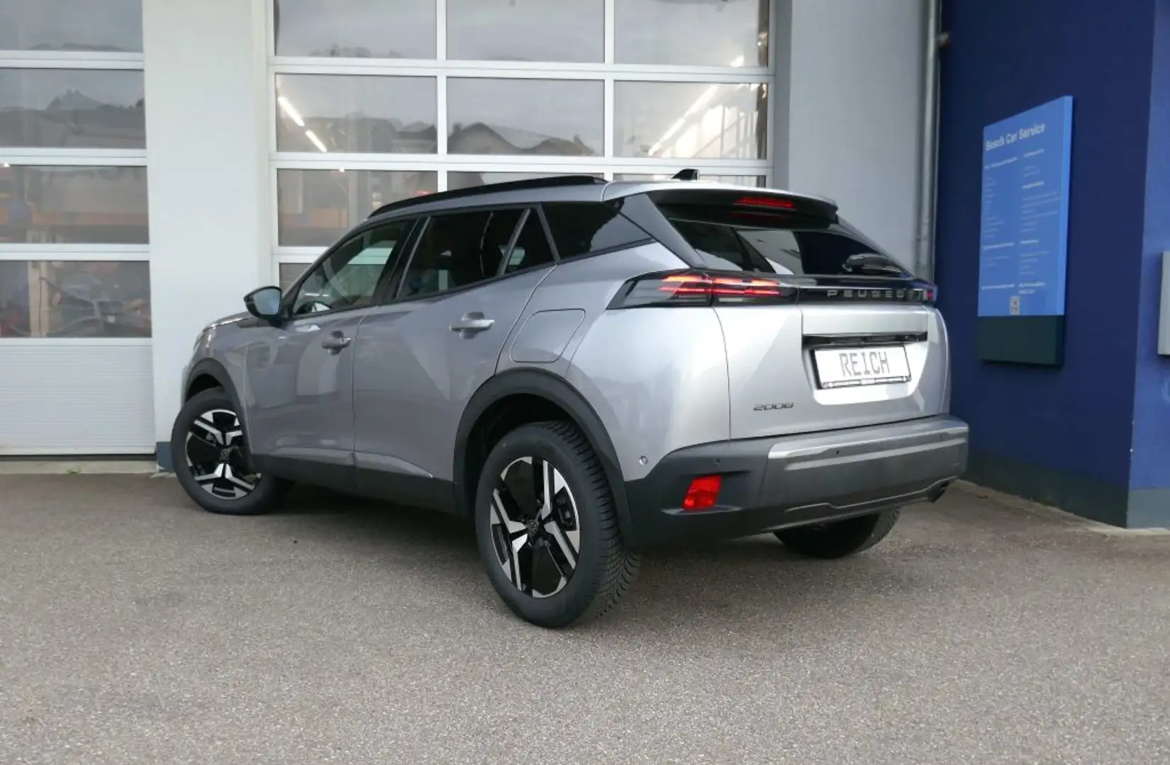 Peugeot 2008 PureTech 100 Allure  ACC 360° KAMERA NAVI Gris - 2