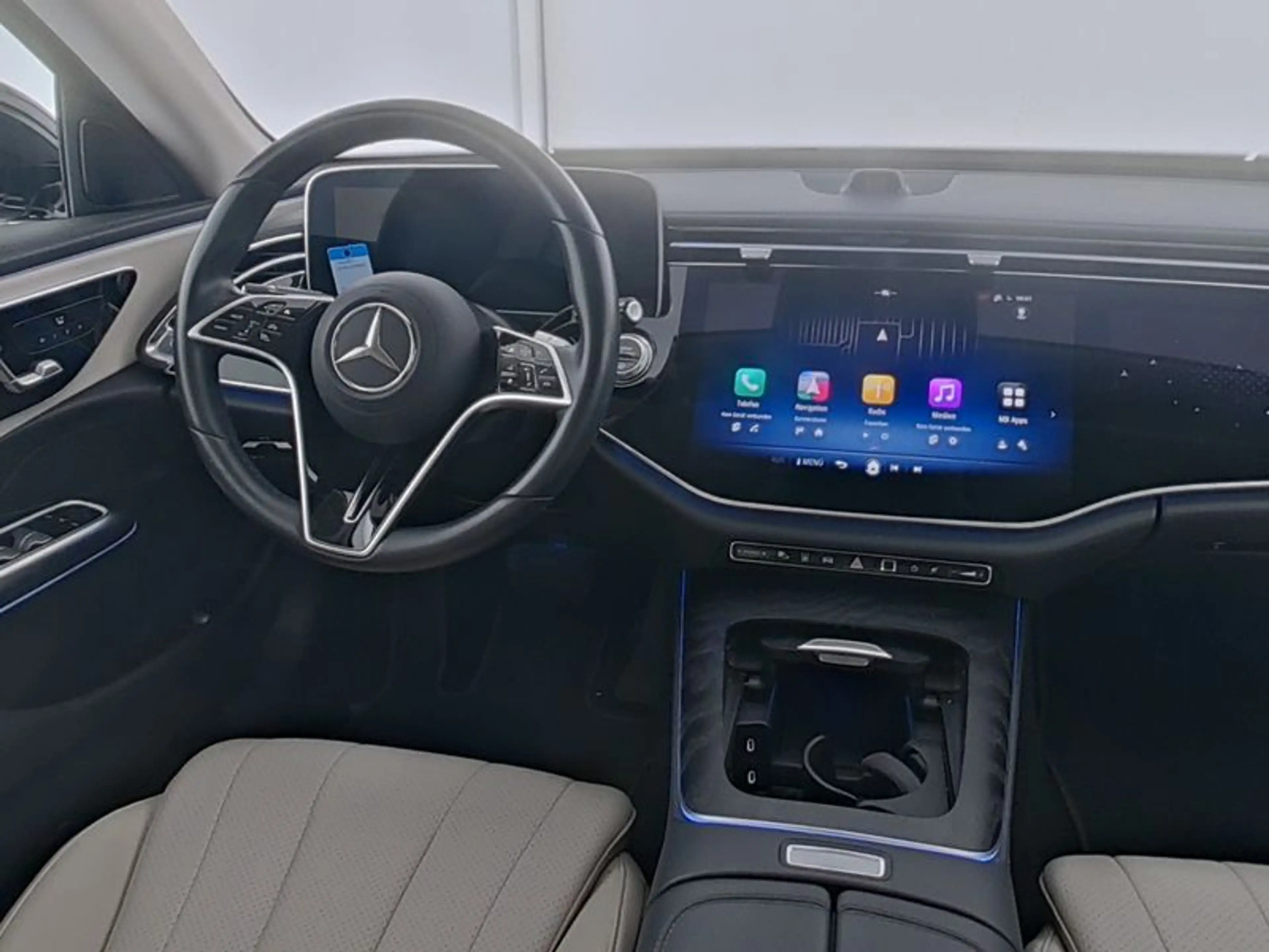 Mercedes-Benz E 220 d Avantgarde Plus Pano Superscreen Stdhzg — photo 9