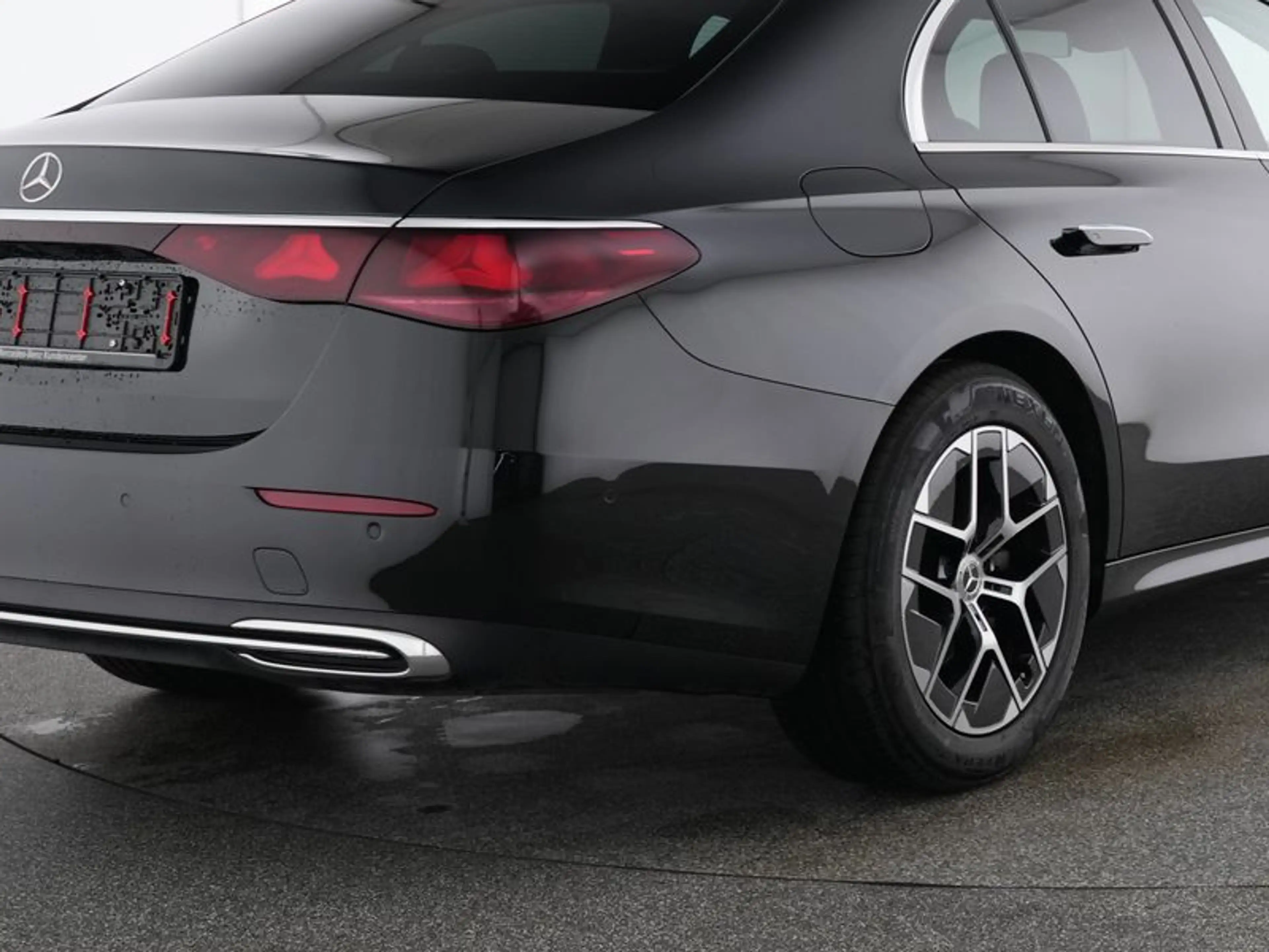 Mercedes-Benz E 220 d Avantgarde Plus Pano Superscreen Stdhzg — photo 5