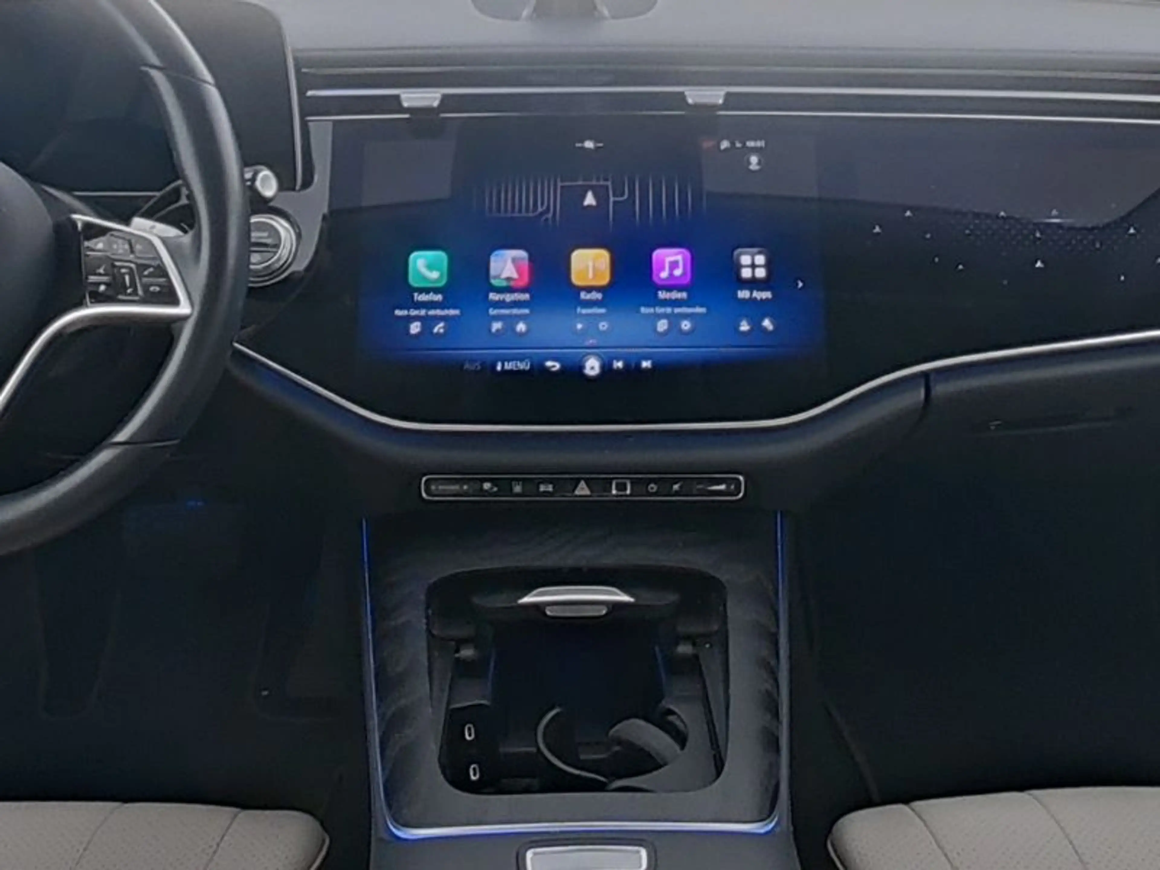 Mercedes-Benz E 220 d Avantgarde Plus Pano Superscreen Stdhzg — photo 8