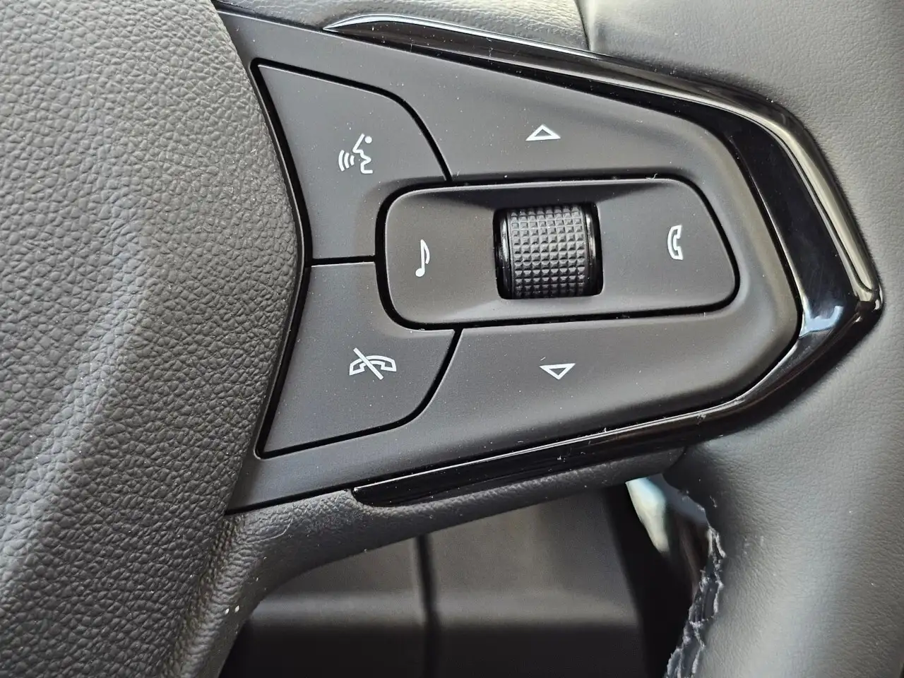Chevrolet Bolt снимка Chevrolet Bolt
