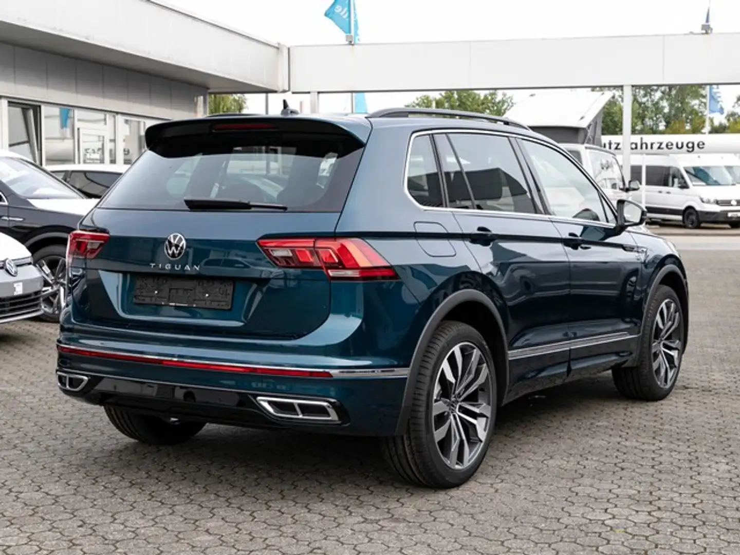 Volkswagen Tiguan 1,5 TSI DSG R-Line ACC LED R-Kamera AHK 20" Azul - 2