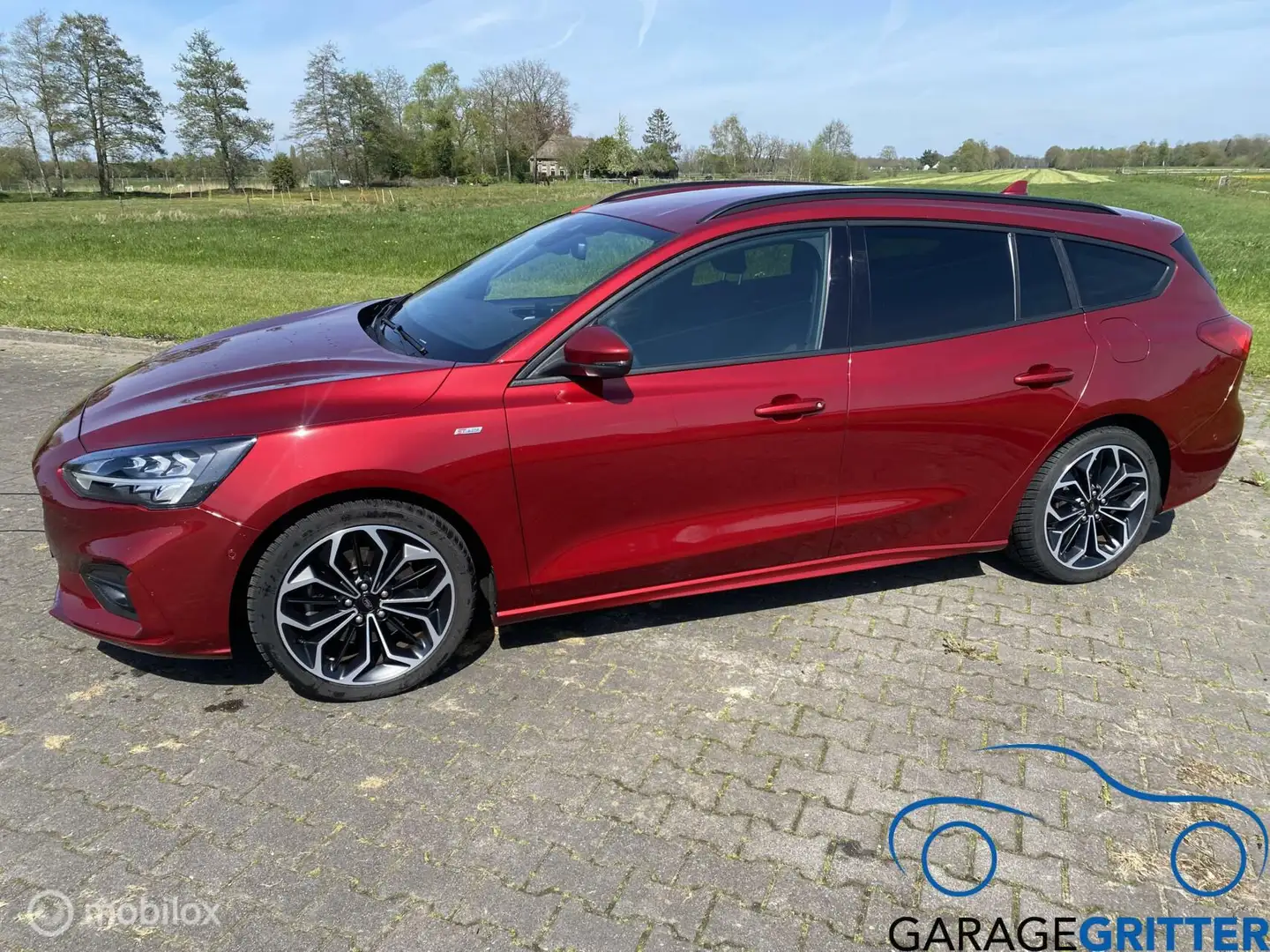 Ford Focus Wagon 1.0 EcoBoost ST Line Business Rood - 2