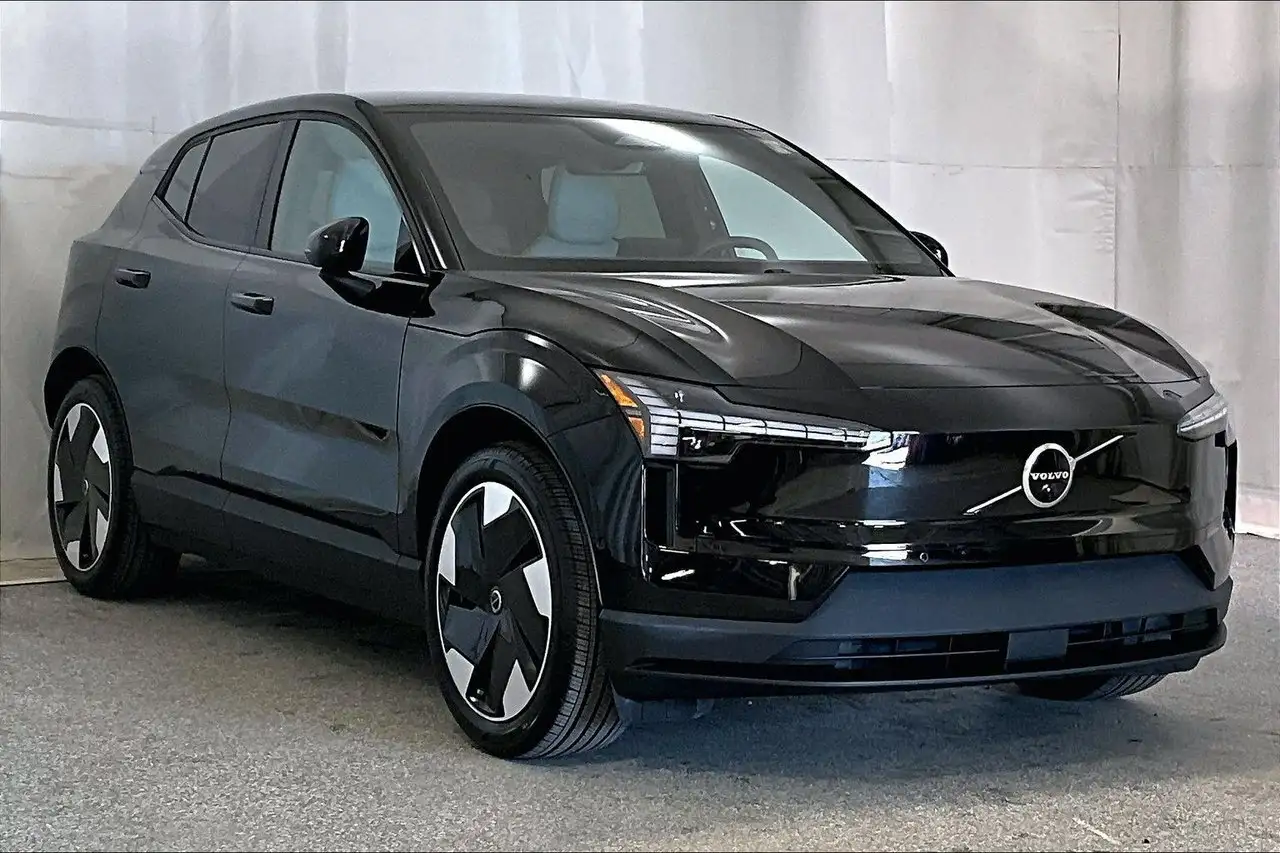 Volvo EX30 снимка Volvo EX30