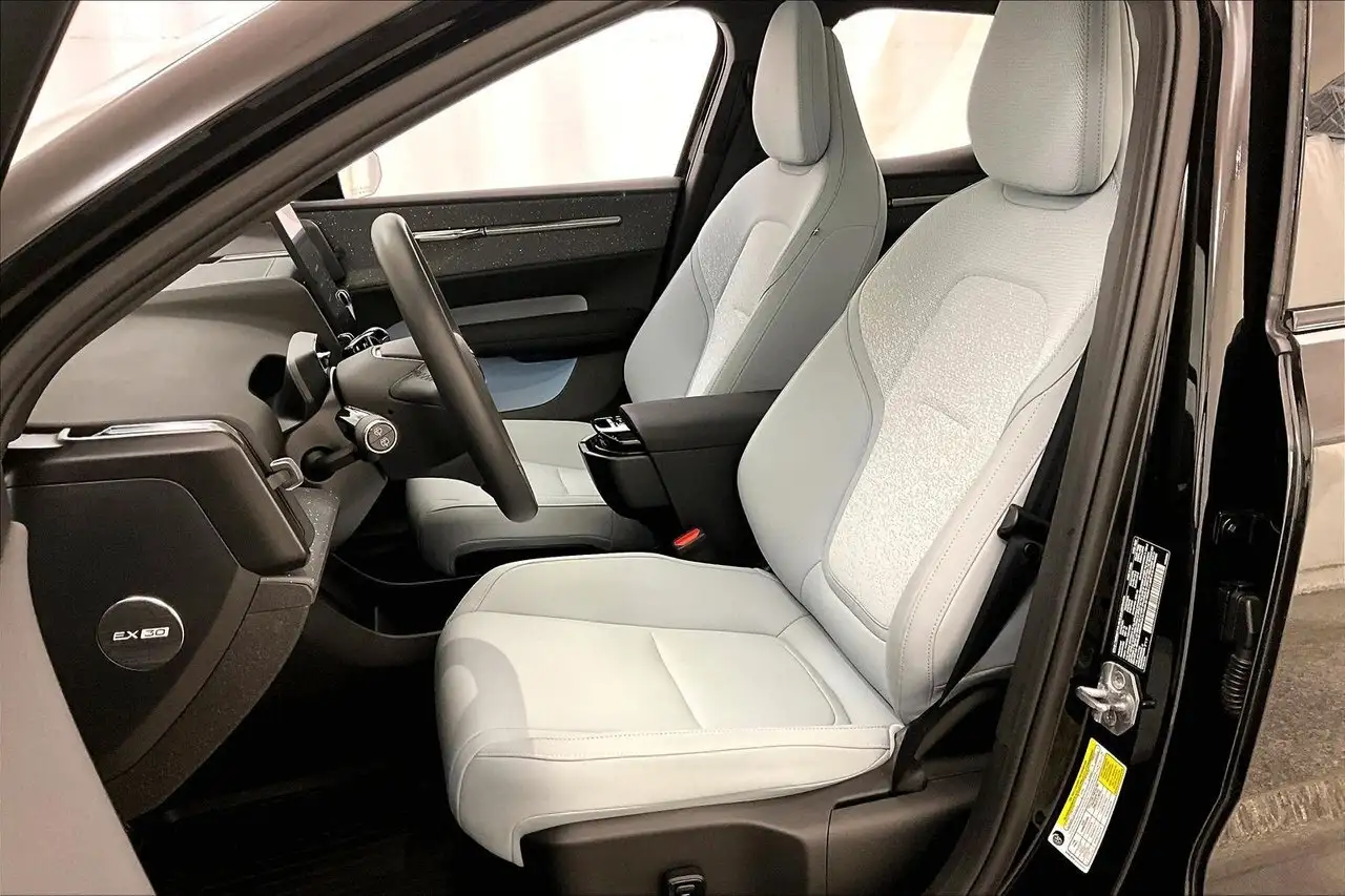 Volvo EX30 снимка Volvo EX30