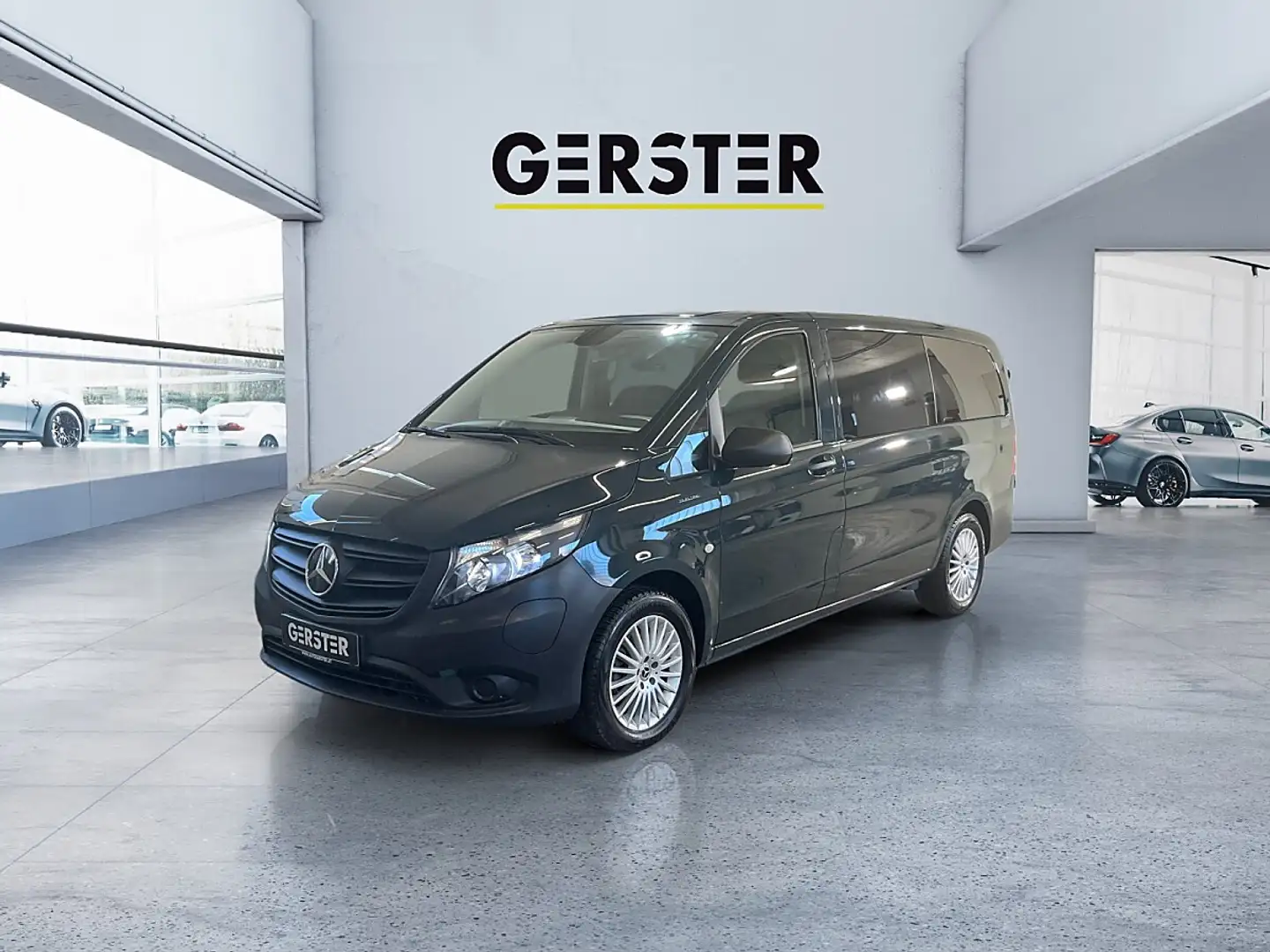 Mercedes-Benz Vito eVito Tourer Pro lang 60kWh Grün - 1