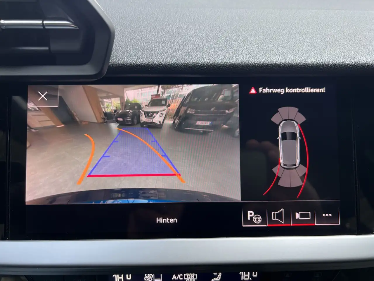 Audi A3 35 TFSI Mild S line Kamera CarPlay B&O Navi, миниатюра 3