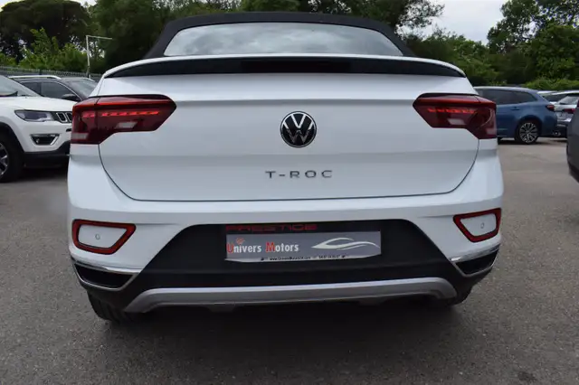 Volkswagen T-Roc view 5