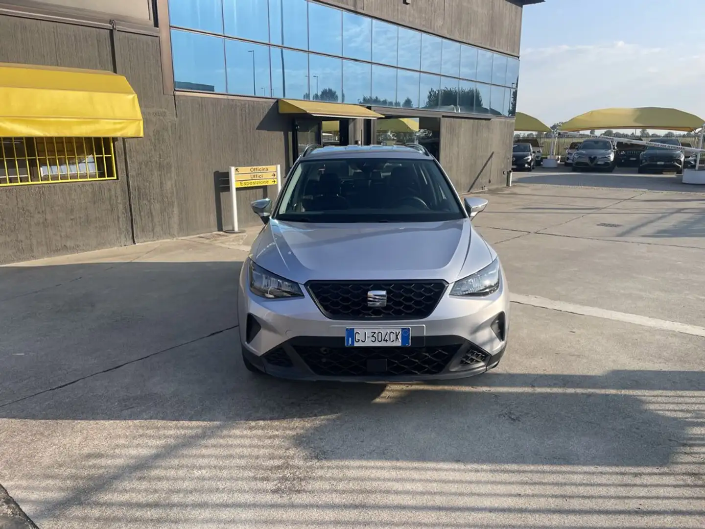 SEAT Arona 1.0 ECOTSI Reference 95cv Серебристый - 2