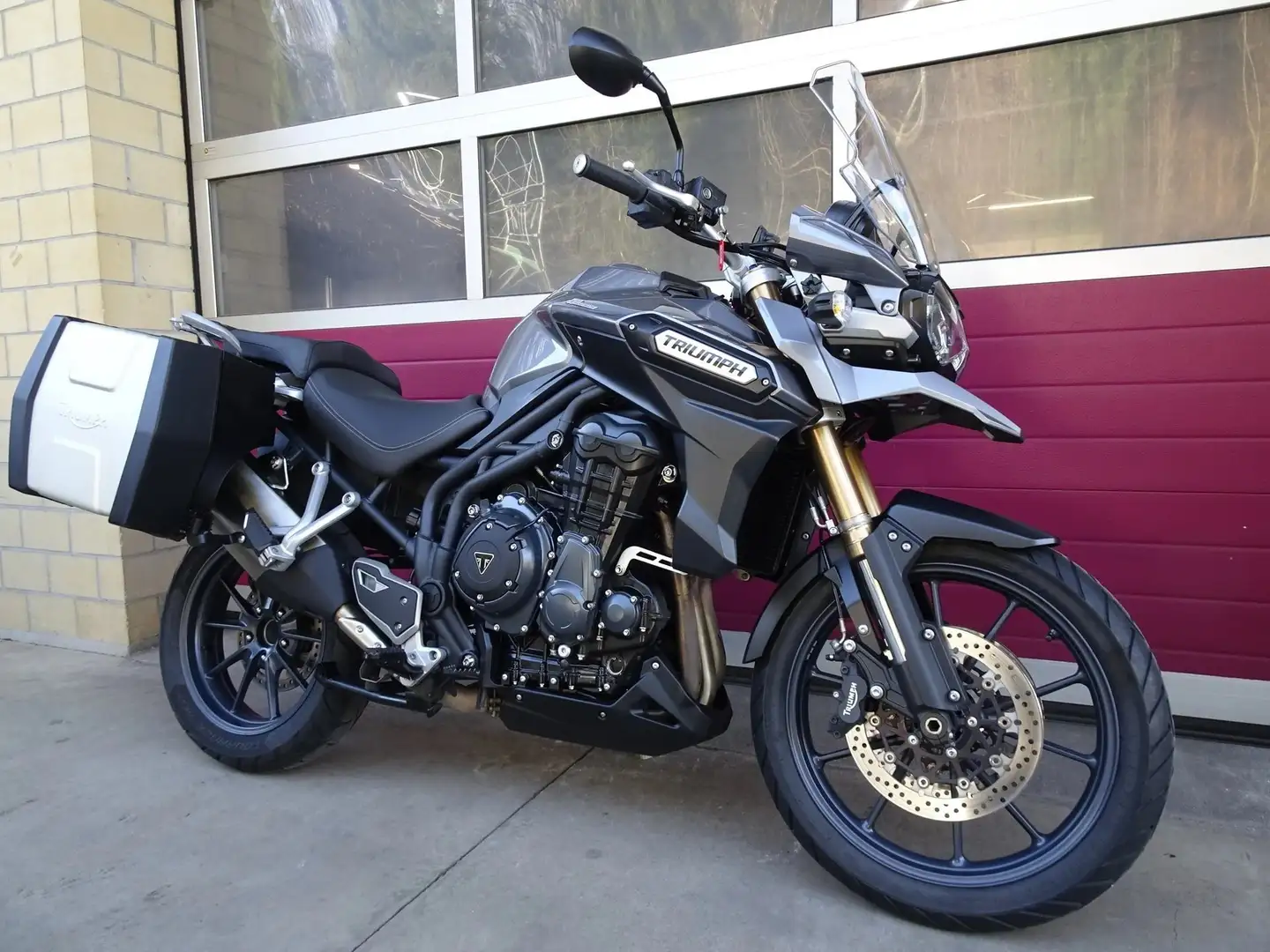 Triumph Tiger 1200 Explorer Gri - 1