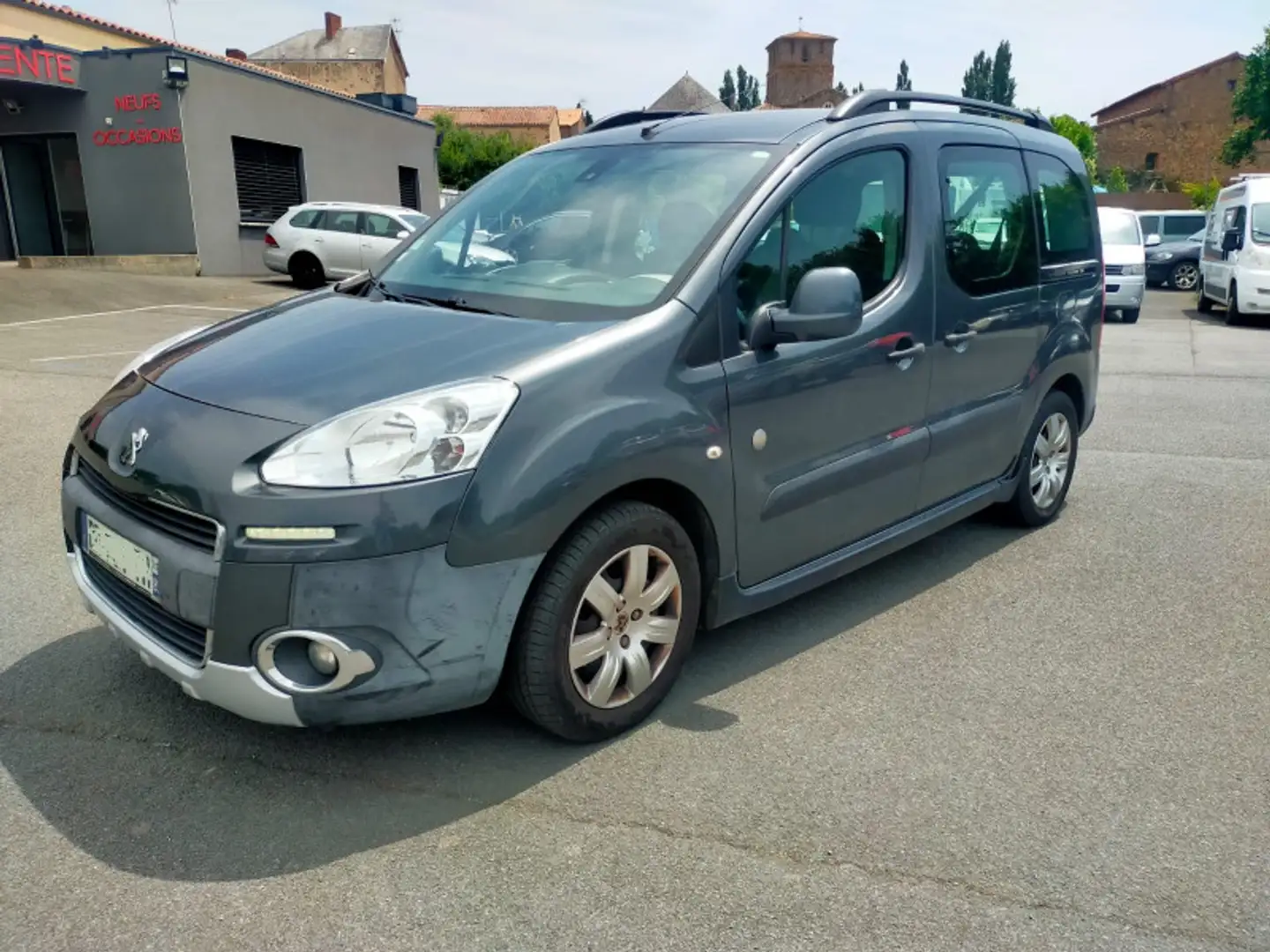 Peugeot Partner 1.6 HDI92 FAP OUTDOOR Gris - 1