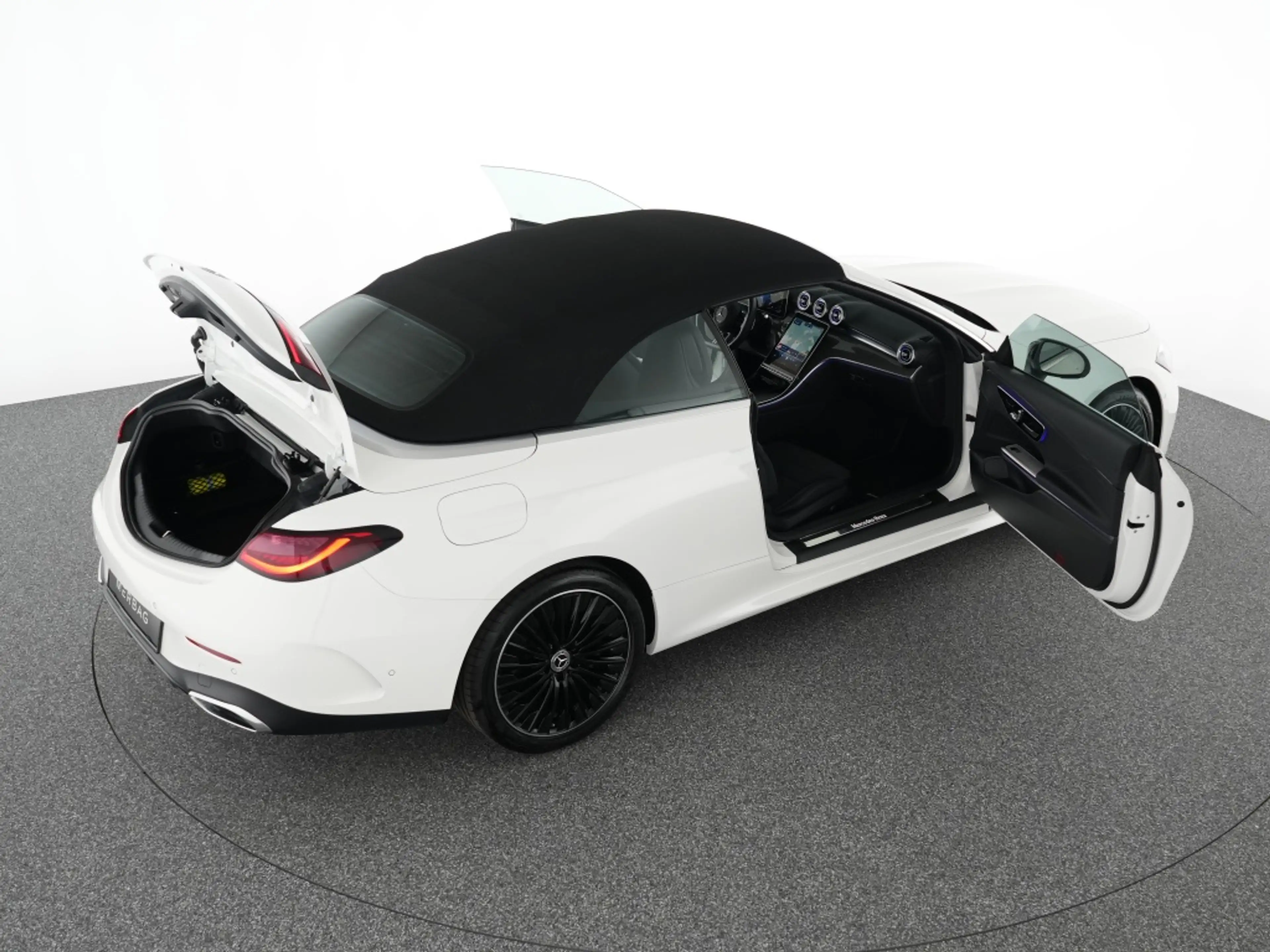 Mercedes-Benz CLE 200 Cabriolet AMG Advanced+ Night Standhzg. 360 ° — photo 13