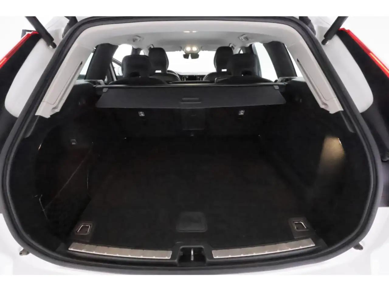 Volvo XC60 B4 Geartronic Core+LED+NAVI+KAMERA+CARPLAY, миниатюра 20
