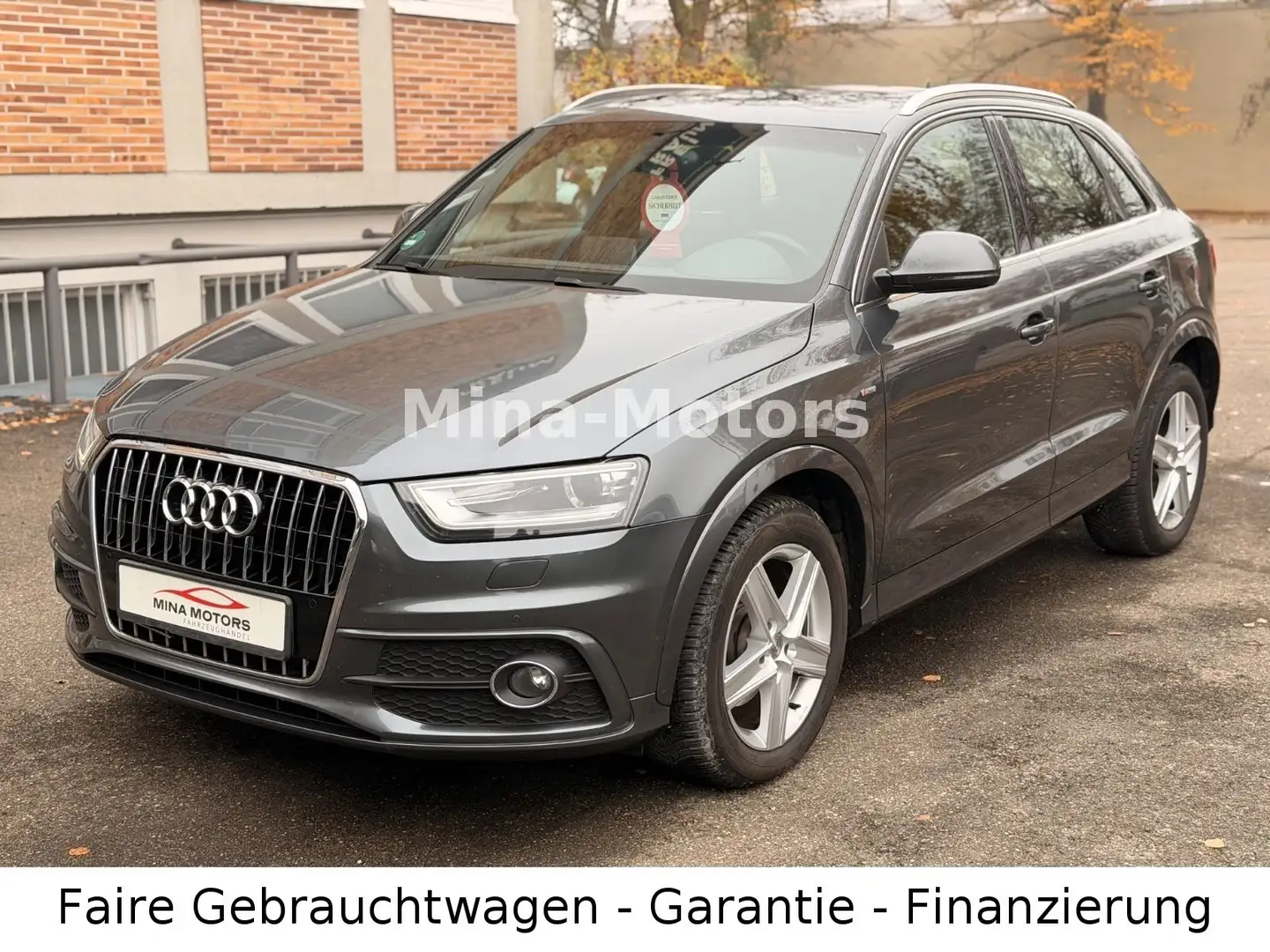 Audi Q3 2.0 TDI quattro S-Line EURO5 LED PANO Grau - 1