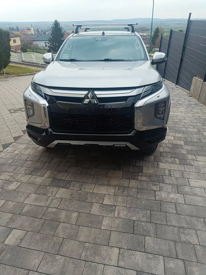 Mitsubishi L200 Basis Doppelkabine 4WD - 1