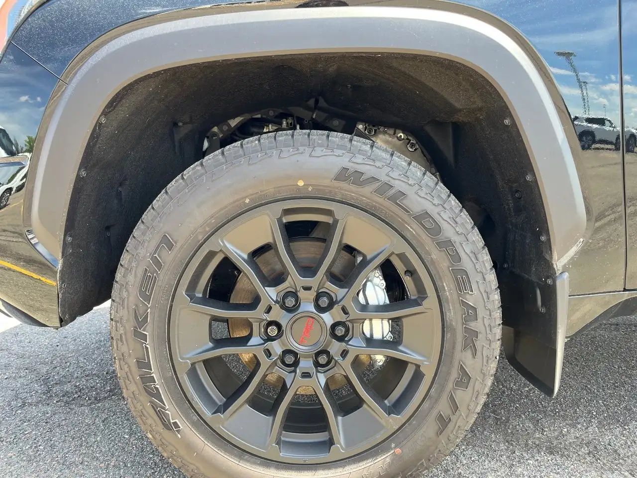 Toyota Tundra снимка Toyota Tundra