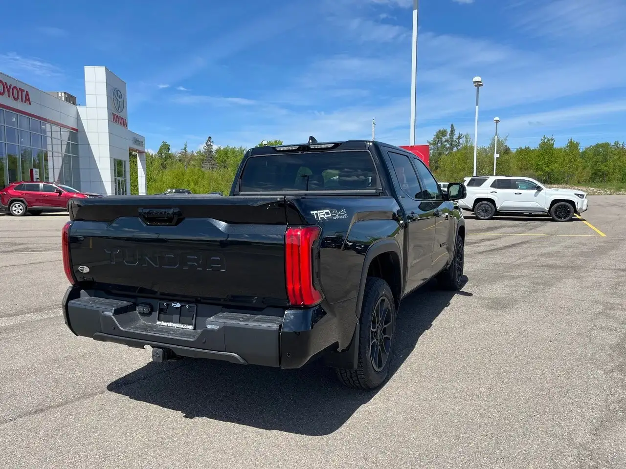 Toyota Tundra снимка Toyota Tundra