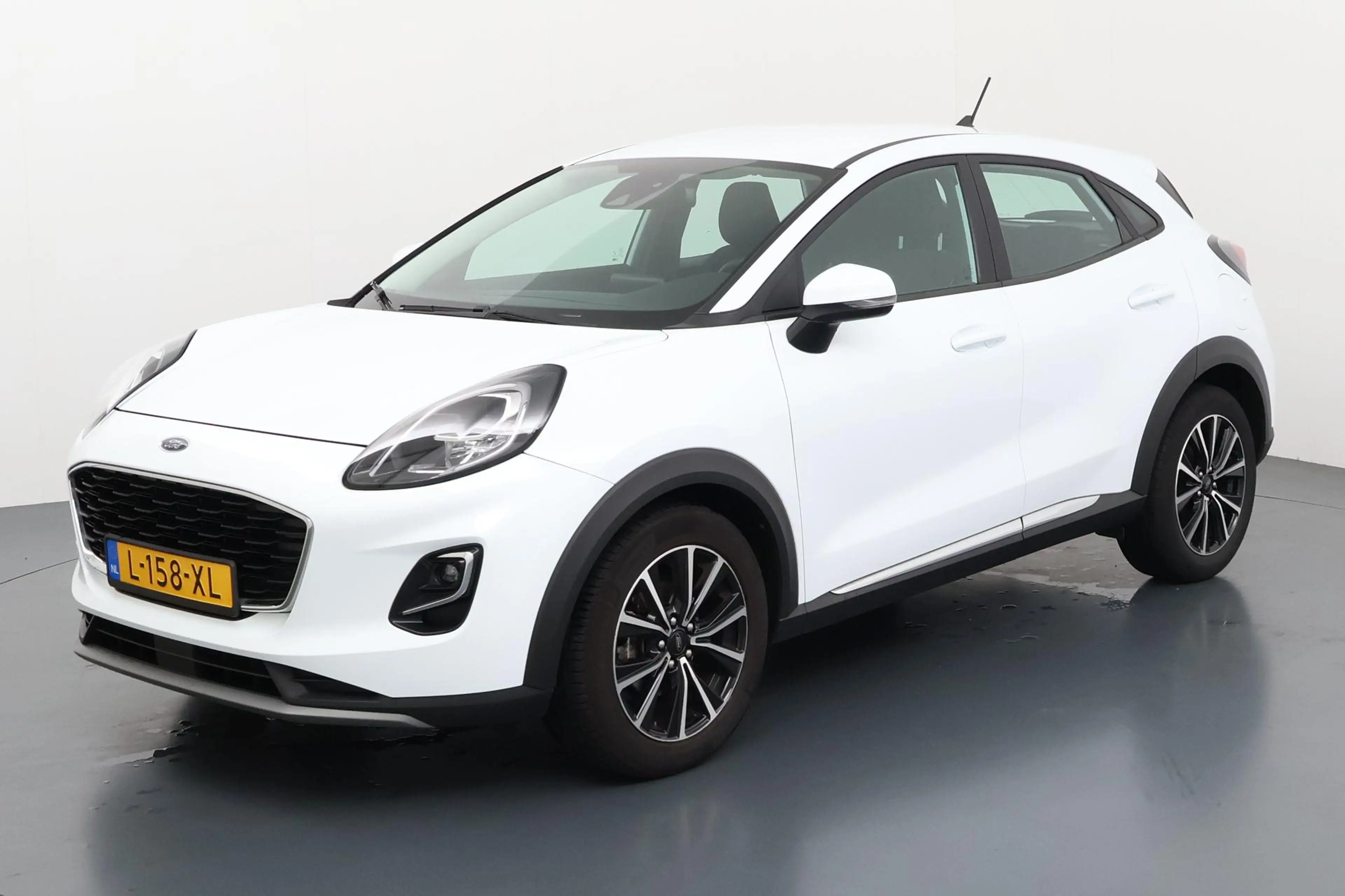 Ford Puma 1.0 EcoBoost Hybrid Titanium Comfort en klasse met — photo 3
