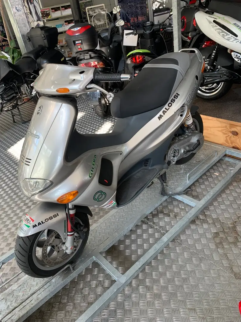 Gilera Runner 125 Zilver - 2