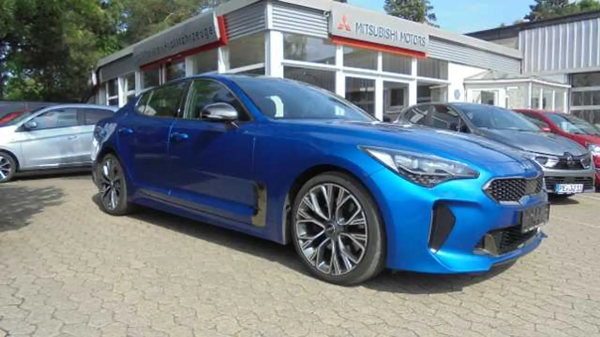 Kia Stinger 2.0 Bleu - 1