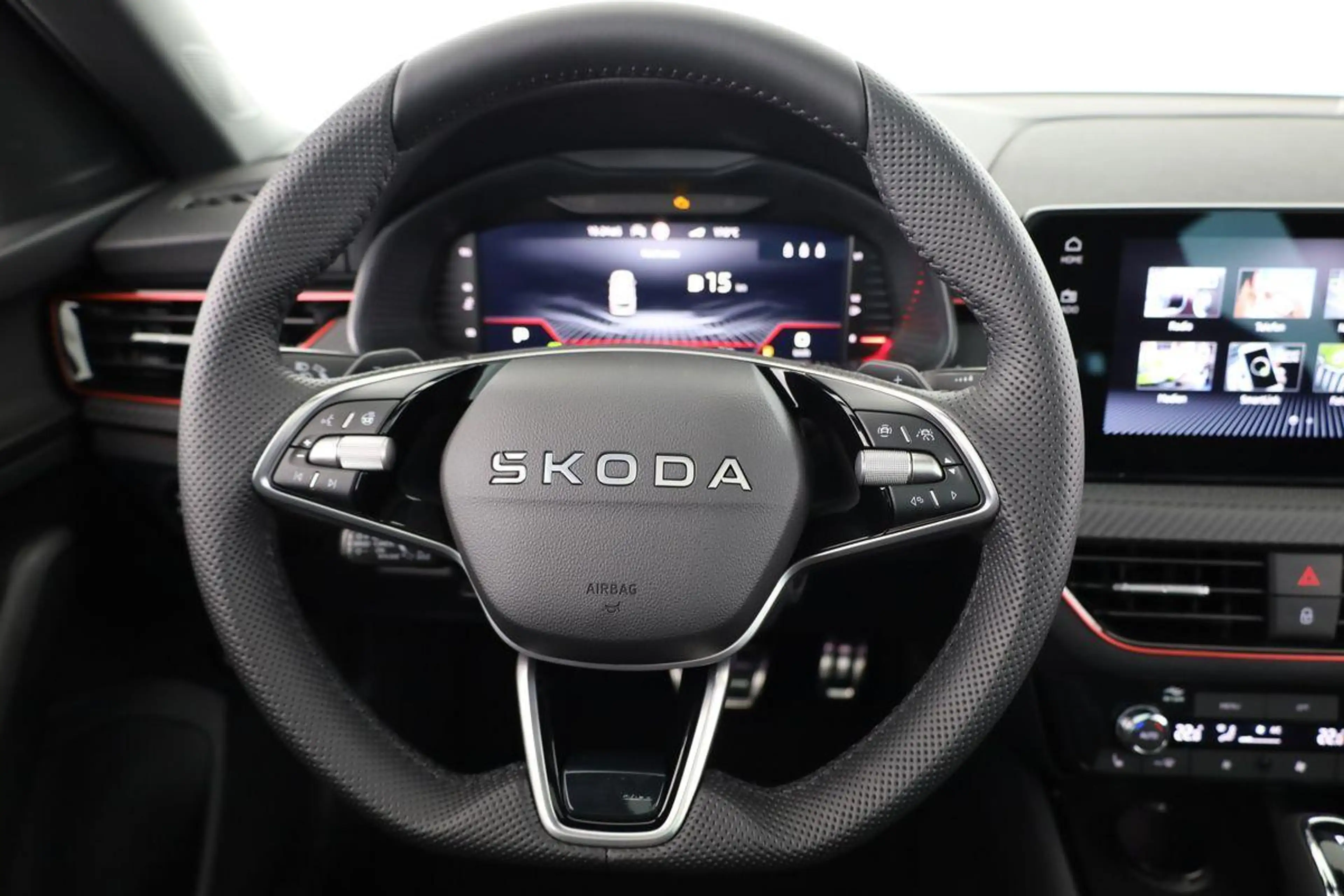 Skoda Kamiq Monte Carlo 1.5 TSI DSG Carlo, Pano, Matrix, Na... — photo 5