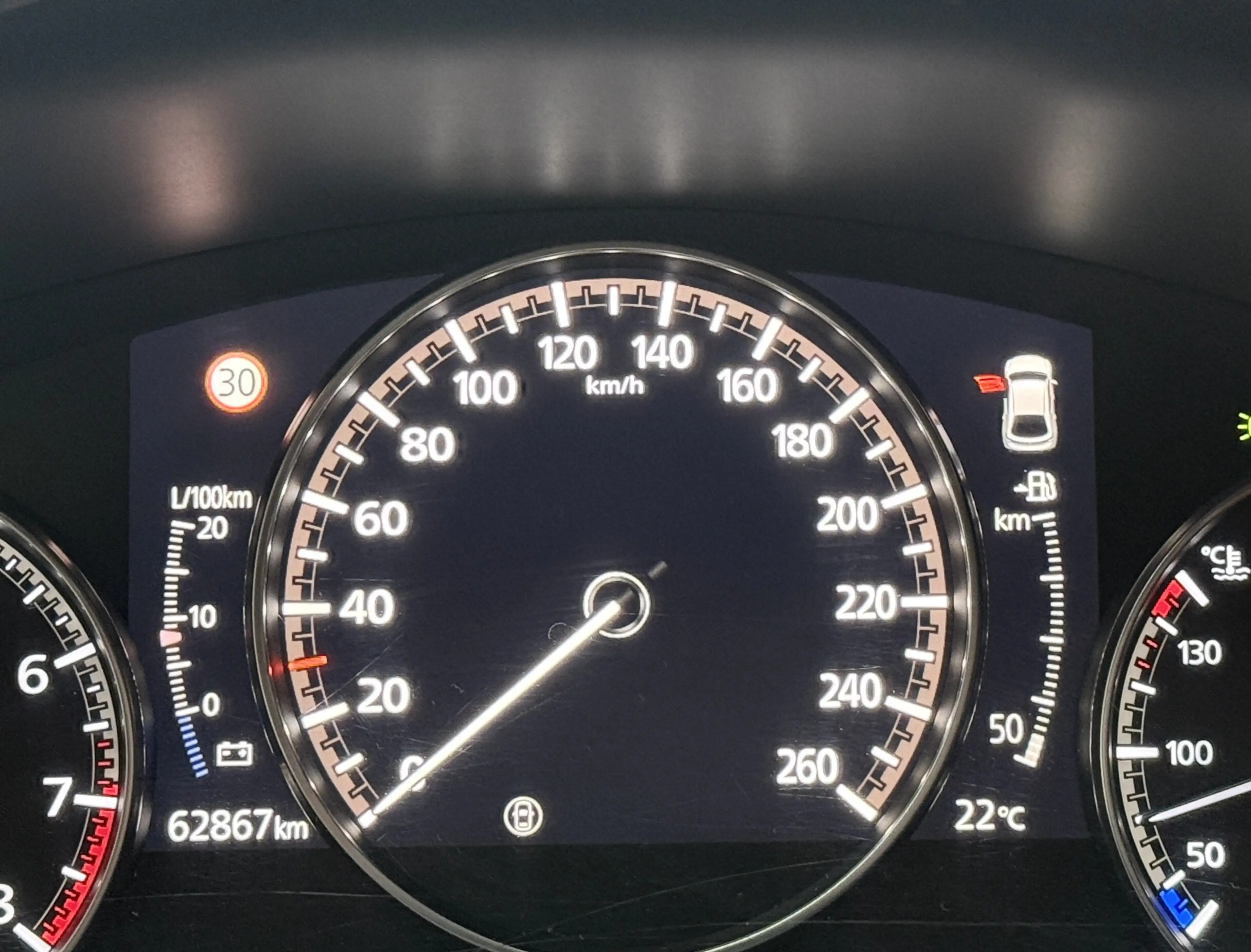 Mazda 3 Selection 1-Hand 360 Kamera Head Up SHZ Navi — photo 7