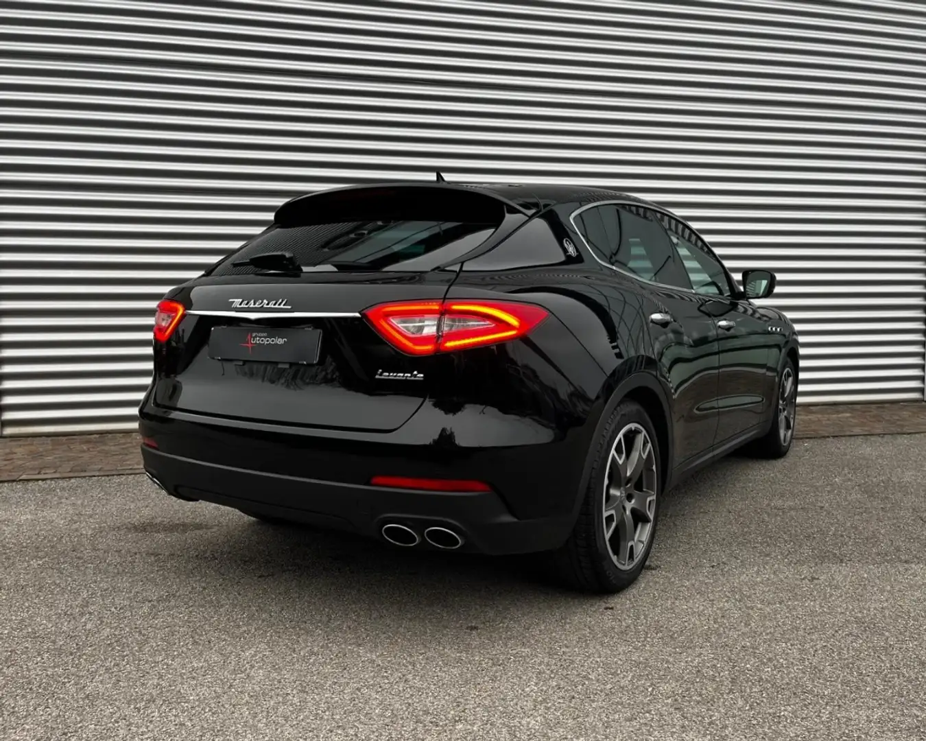 Maserati Levante 3.0 V6 250CV AUTO Noir - 2