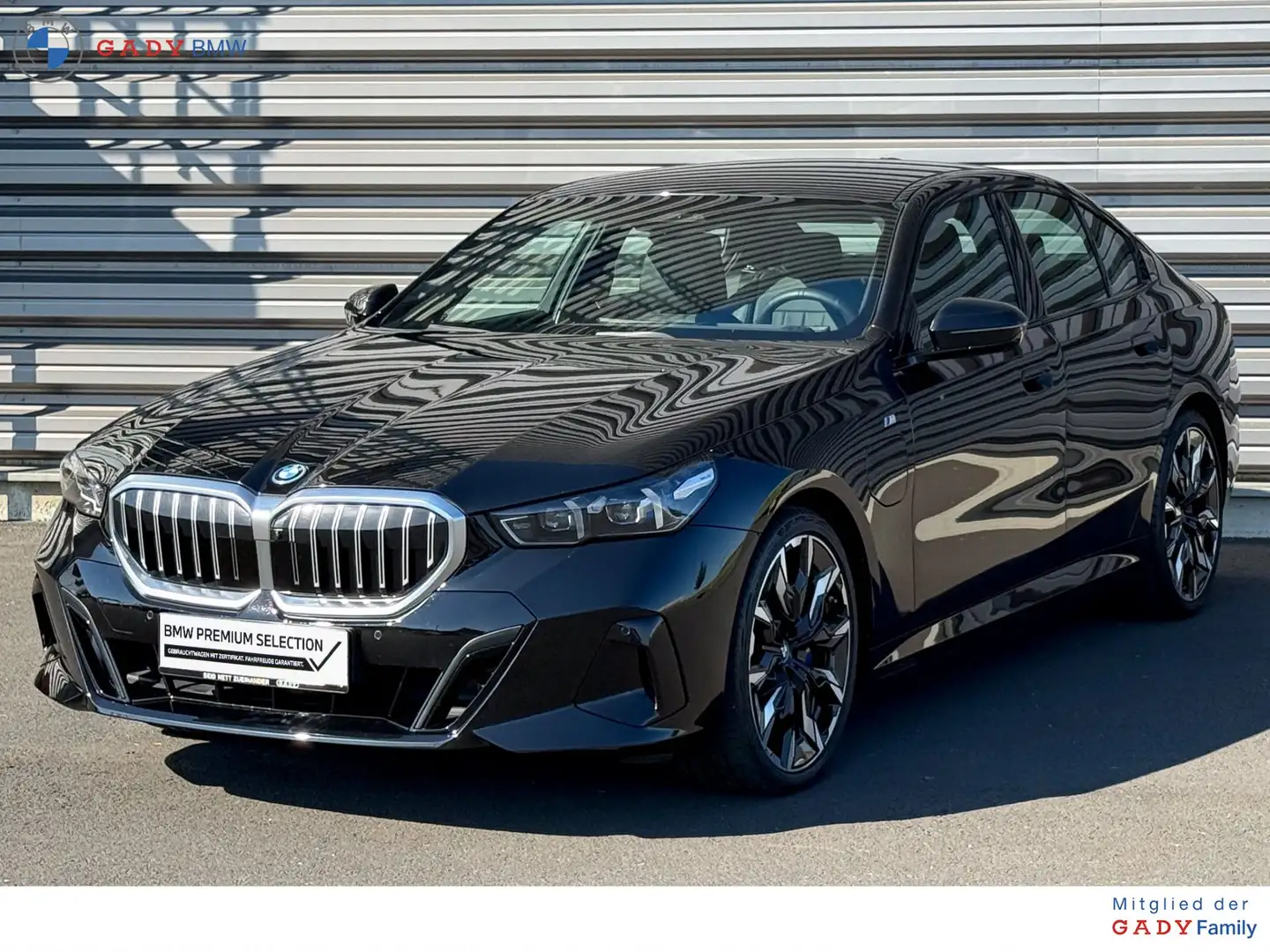 BMW 550 e xDrive Schwarz - 1