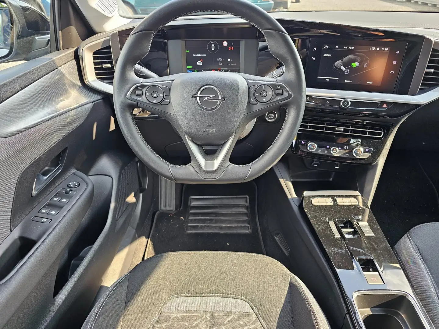 Opel Mokka-E Electric Level 3 50 kWh | 1e Eig. | Dealer ond. | Gris - 2