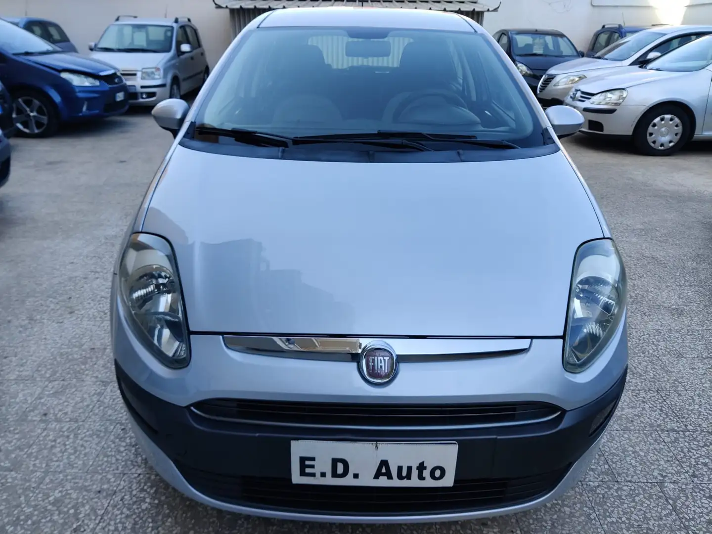 Fiat Punto Evo Punto Evo 5p 1.3 mjt Dynamic 90cv Grijs - 2