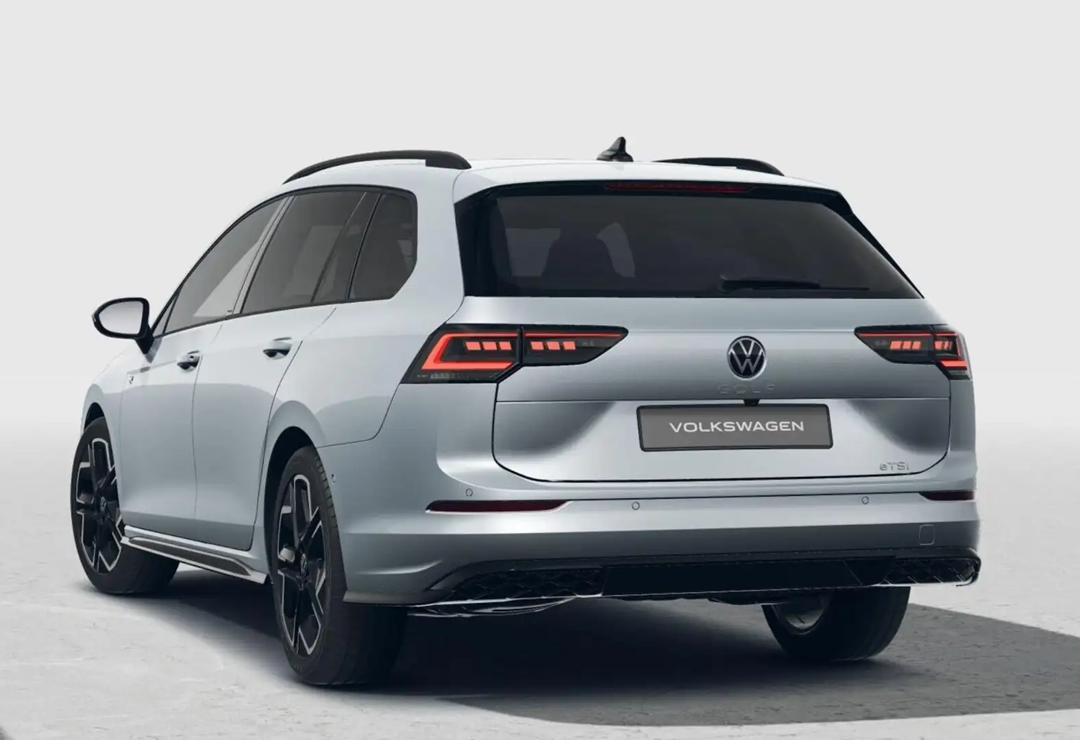 Volkswagen Golf Variant R-Line Var. 150 DSG IQ.Matrix 18Z SHZ PrivG 110... Ezüst - 2