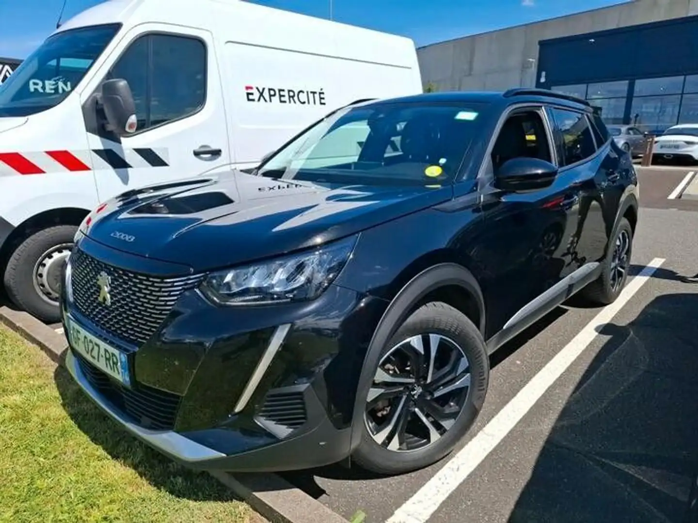 Peugeot 2008 BlueHDi130 EAT8 ALLURE*VirtCock*Netto-11700 Schwarz - 1