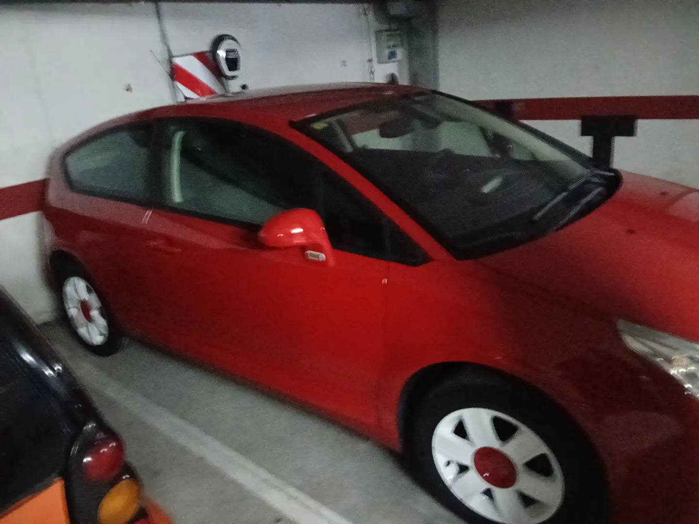 Citroen C4 C4 Coupé 1.6 VTI Cool Cool Rojo - 1